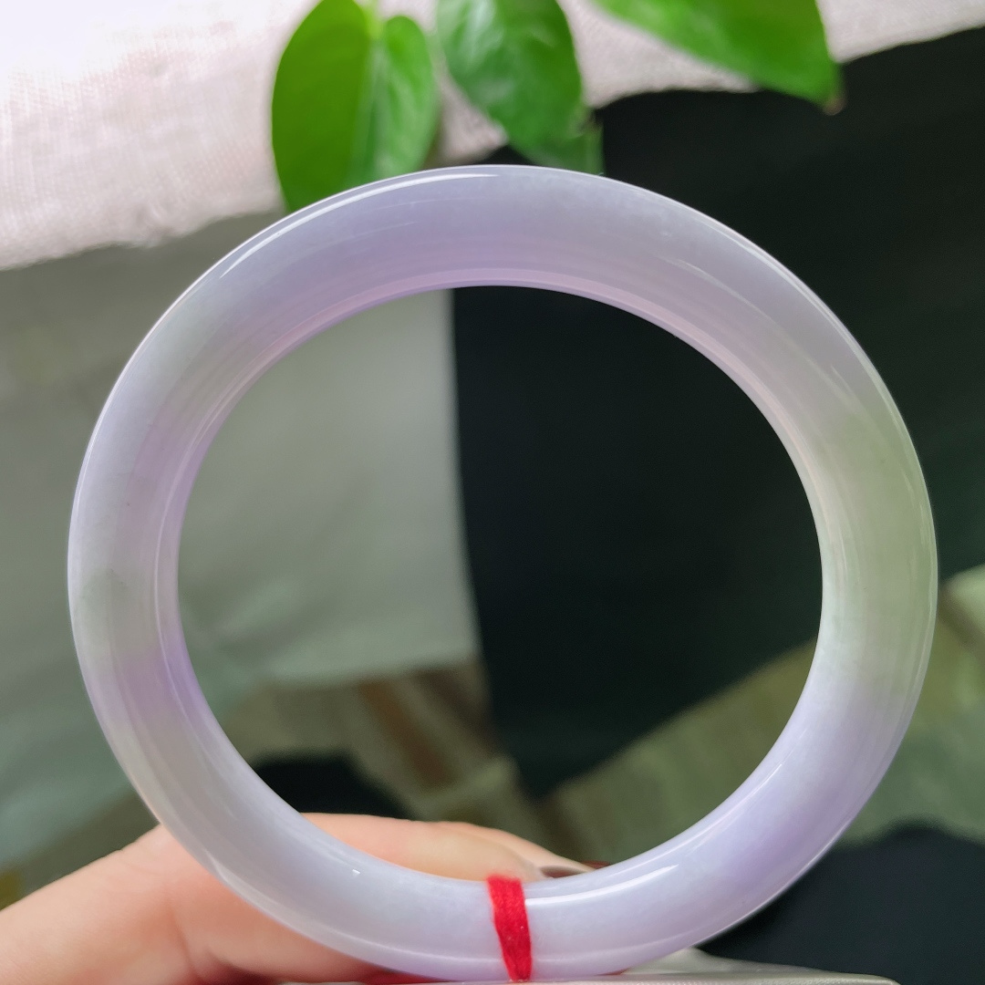 58.3/9紫罗兰圆条，细润，色艳，是银河掉进玉里，溅起了紫雾。有纹，ss50516a