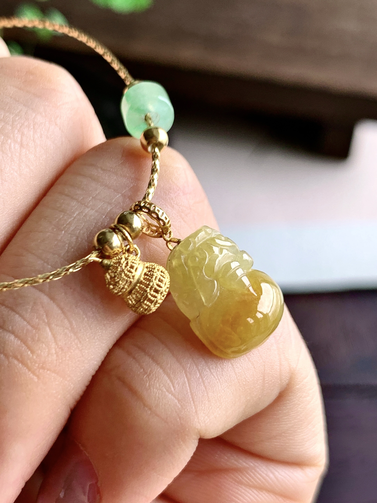 【镶嵌】️冰黄翡貔貅手链
【说明】缅料  18k金镶嵌 性价比高  
【裸石】13.5-10.5-