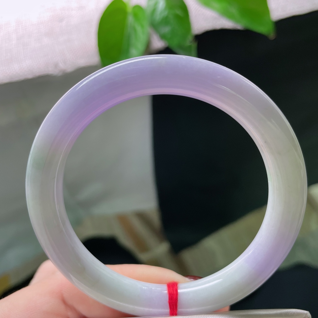 56.2/9.4，紫罗兰圆条，水头好，肉质细腻干净，紫气东来，财运亨通。皮纹，ss50511a