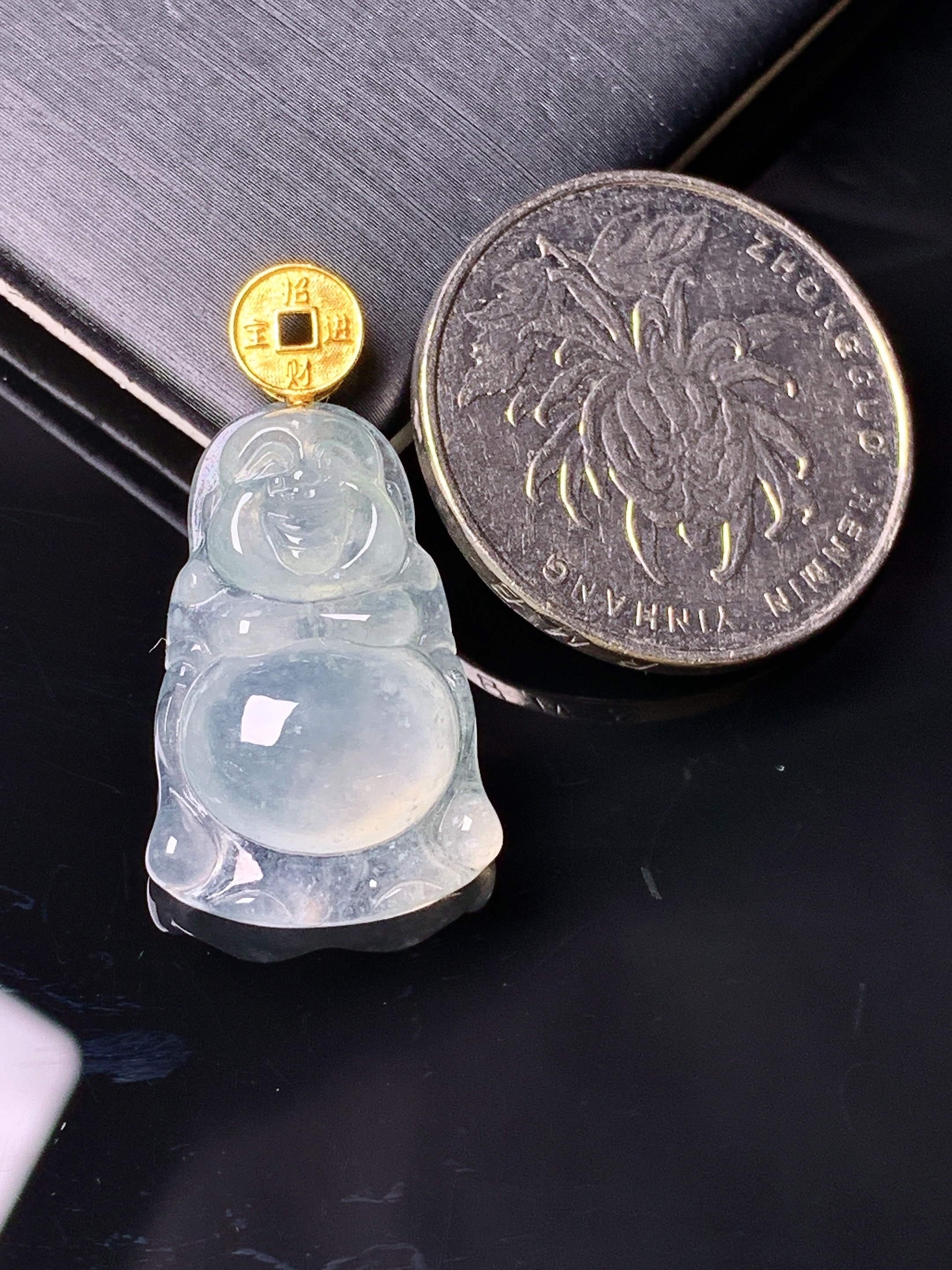 18k金镶嵌冰种佛公吊坠 玉质细腻 色泽艳丽清新 水润亮眼 整体尺寸30.2*15.7*6m1