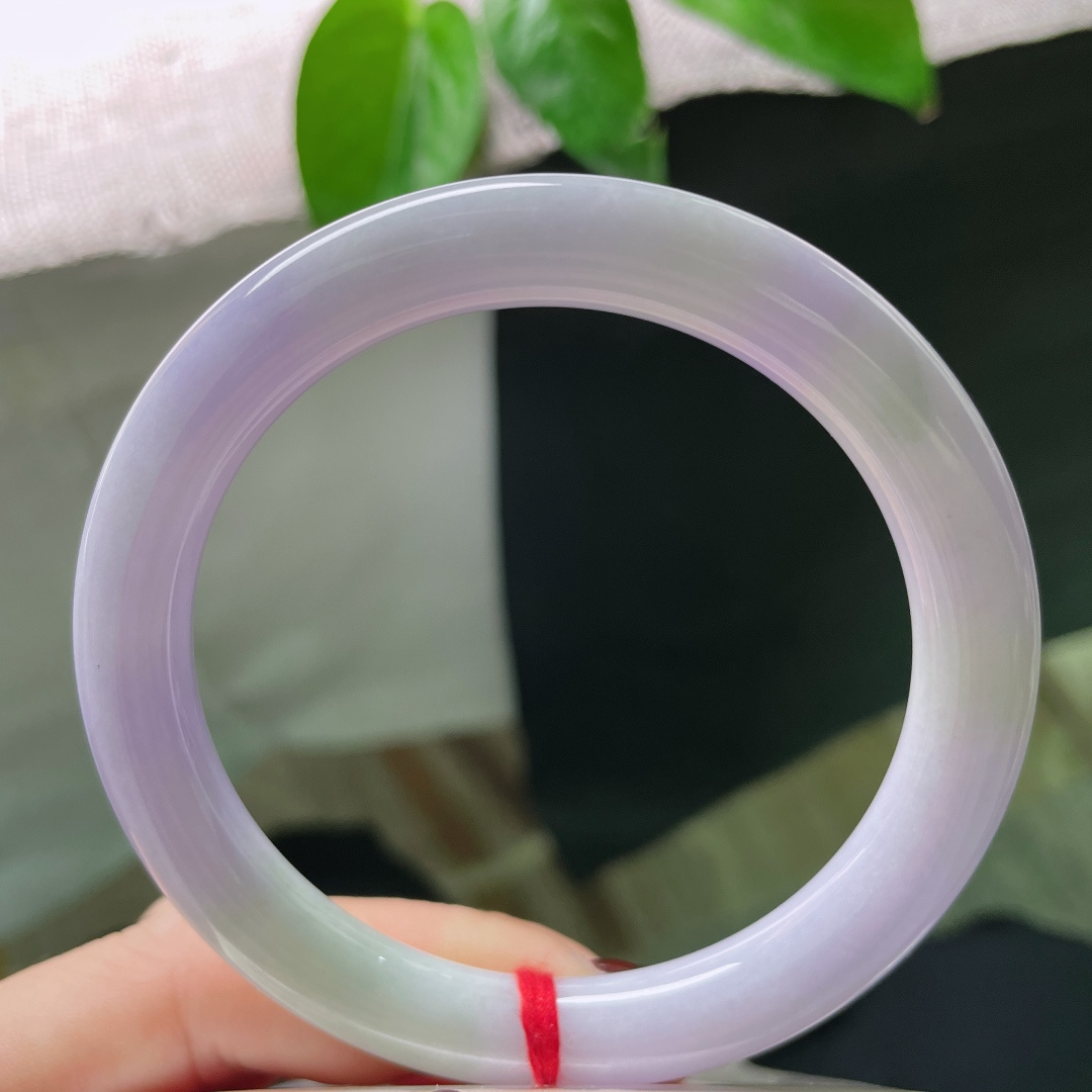 58.3/9紫罗兰圆条，细润，色艳，是银河掉进玉里，溅起了紫雾。有纹，ss50516a