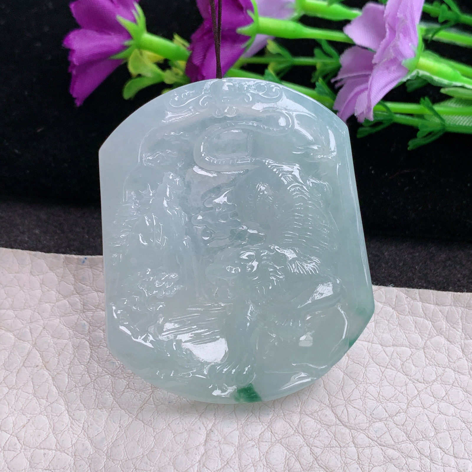 ktj实拍55*46.8*5天然缅甸翡翠精雕冰润下山虎 生肖虎玉吊坠 玉挂件