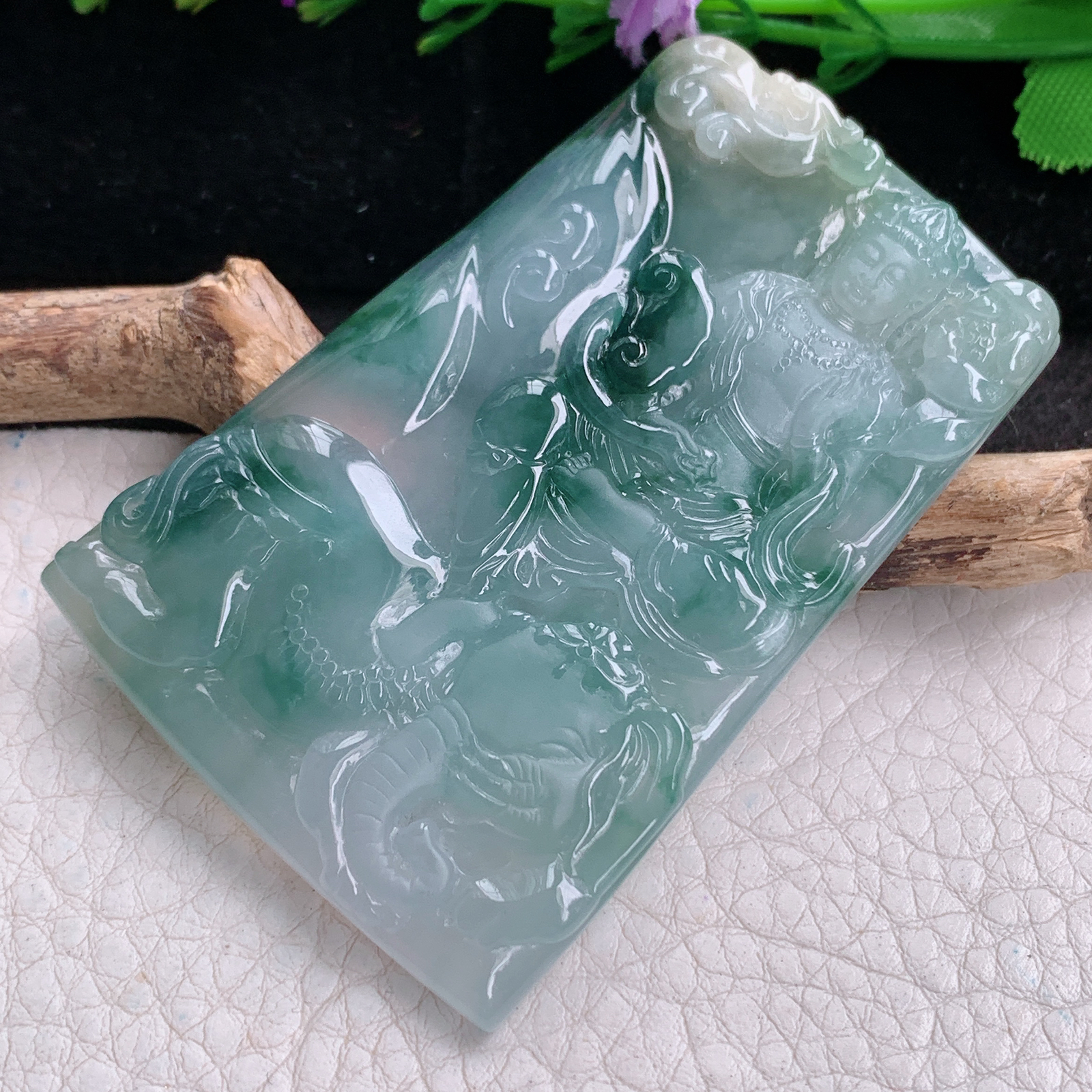 ktj实拍66.6*44*6天然缅甸翡翠精雕冰飘花普贤菩萨 生肖守护神玉吊坠 玉挂件