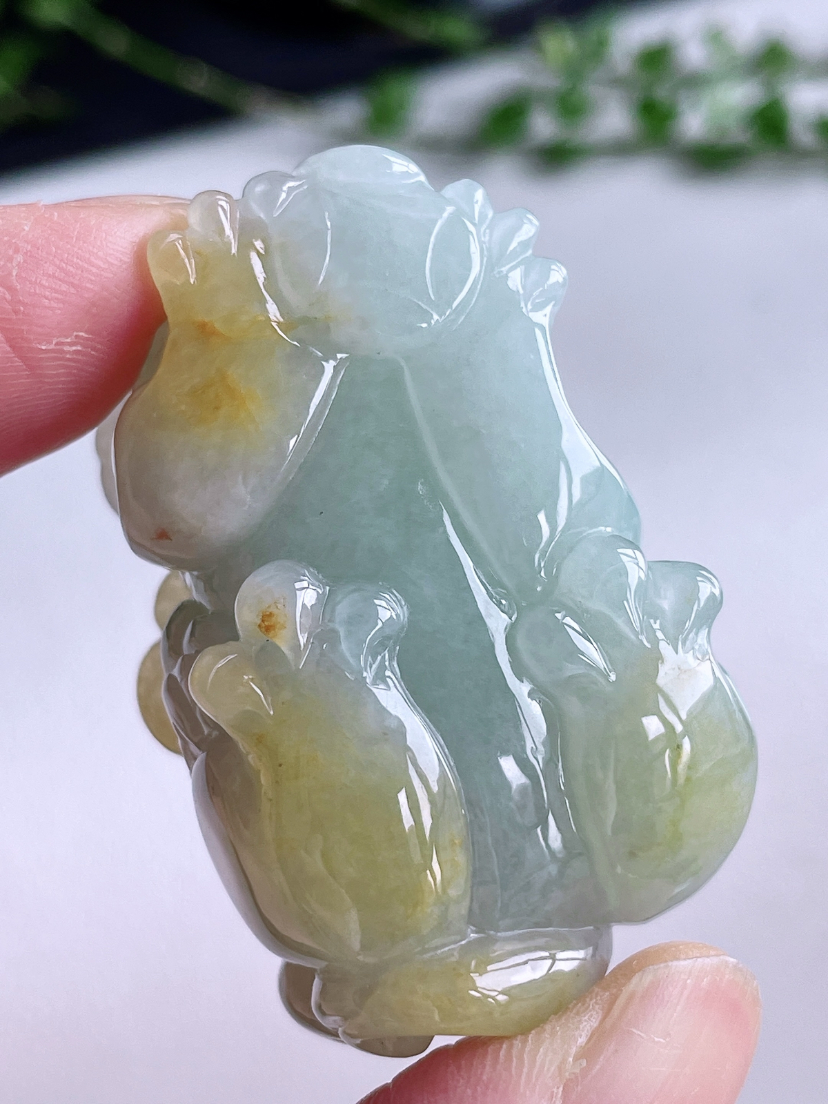 【裸石】冰黄加绿貔貅吊坠
【说明】缅料 性价比高  
【尺寸】44-28-19.3..