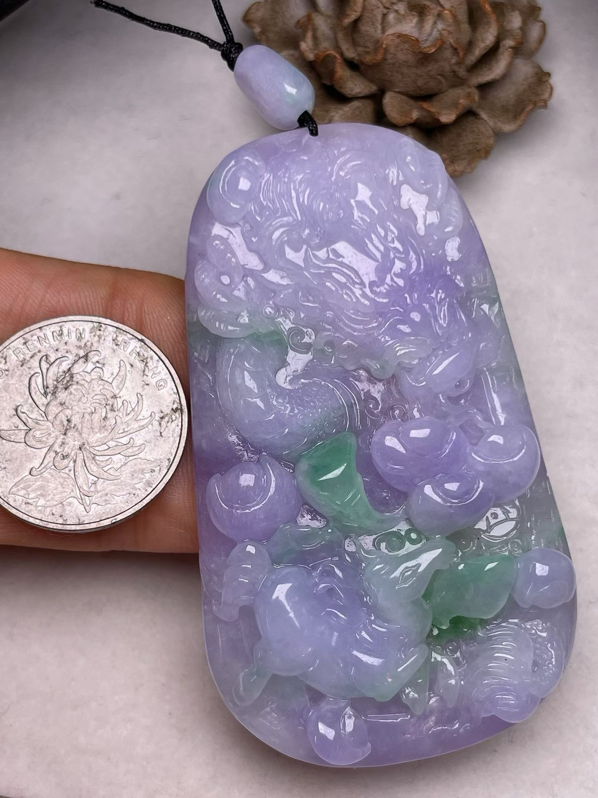 冰糯种紫罗兰【龙腾天下】吊坠，种水好，玉质细腻 ，卖相好、