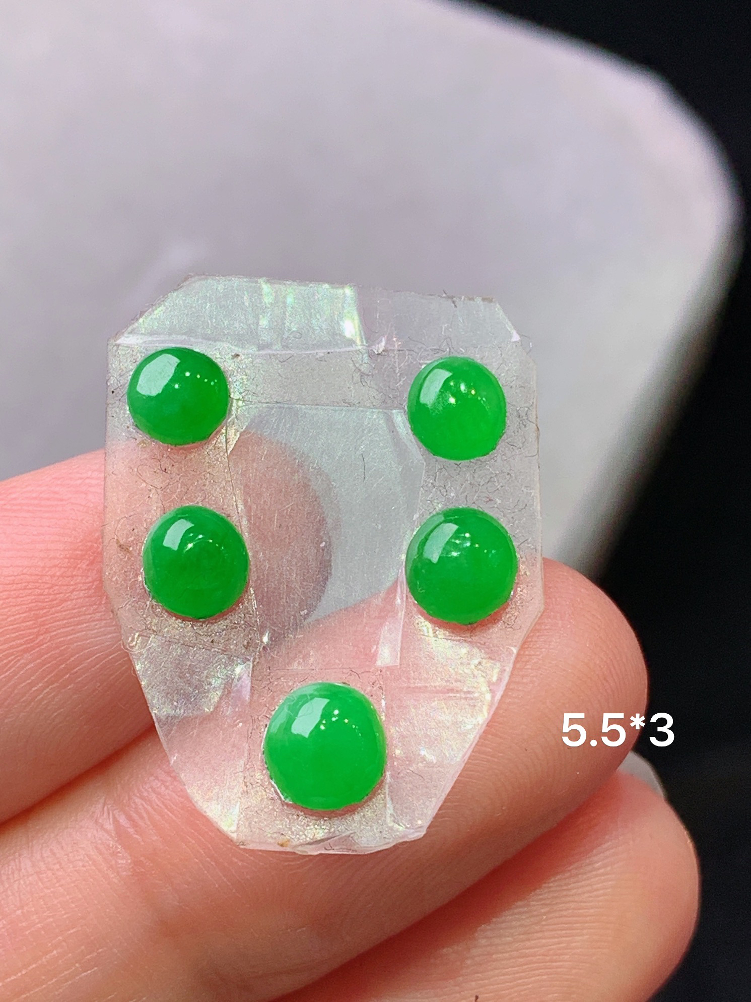 镶嵌款 满绿蛋面一手 玉质细腻 色泽艳丽清新 水润亮眼 整体尺寸5.5*3j3