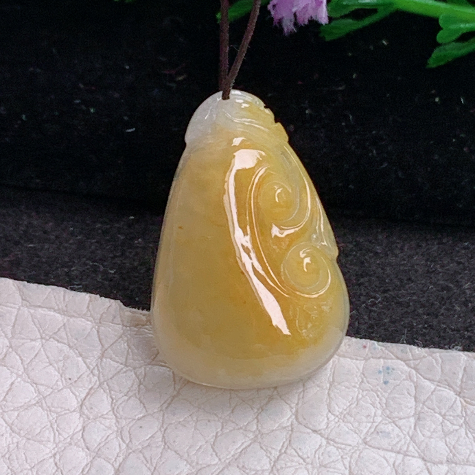 ajj实拍27*17.8*7天然缅甸翡翠精雕冰黄饱满招财黄如意玉吊坠 玉挂件