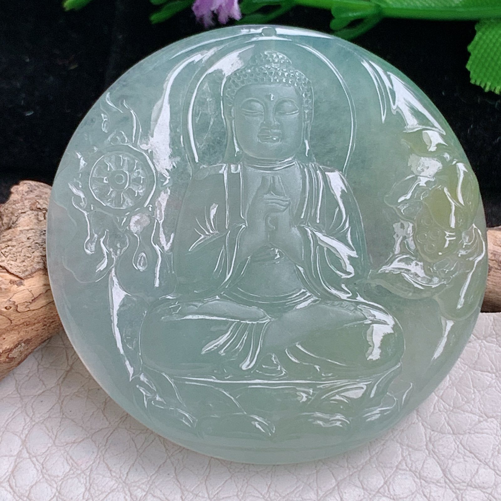 ktj实拍46.6*5天然缅甸翡翠精雕冰双彩大日如来佛祖 花开见佛玉吊坠 玉挂件