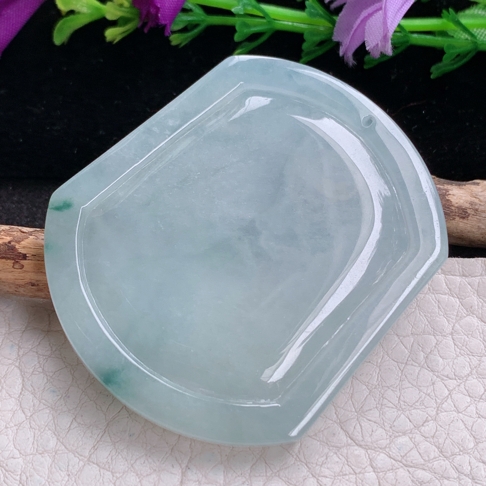 ktj实拍55*46.8*5天然缅甸翡翠精雕冰润下山虎 生肖虎玉吊坠 玉挂件