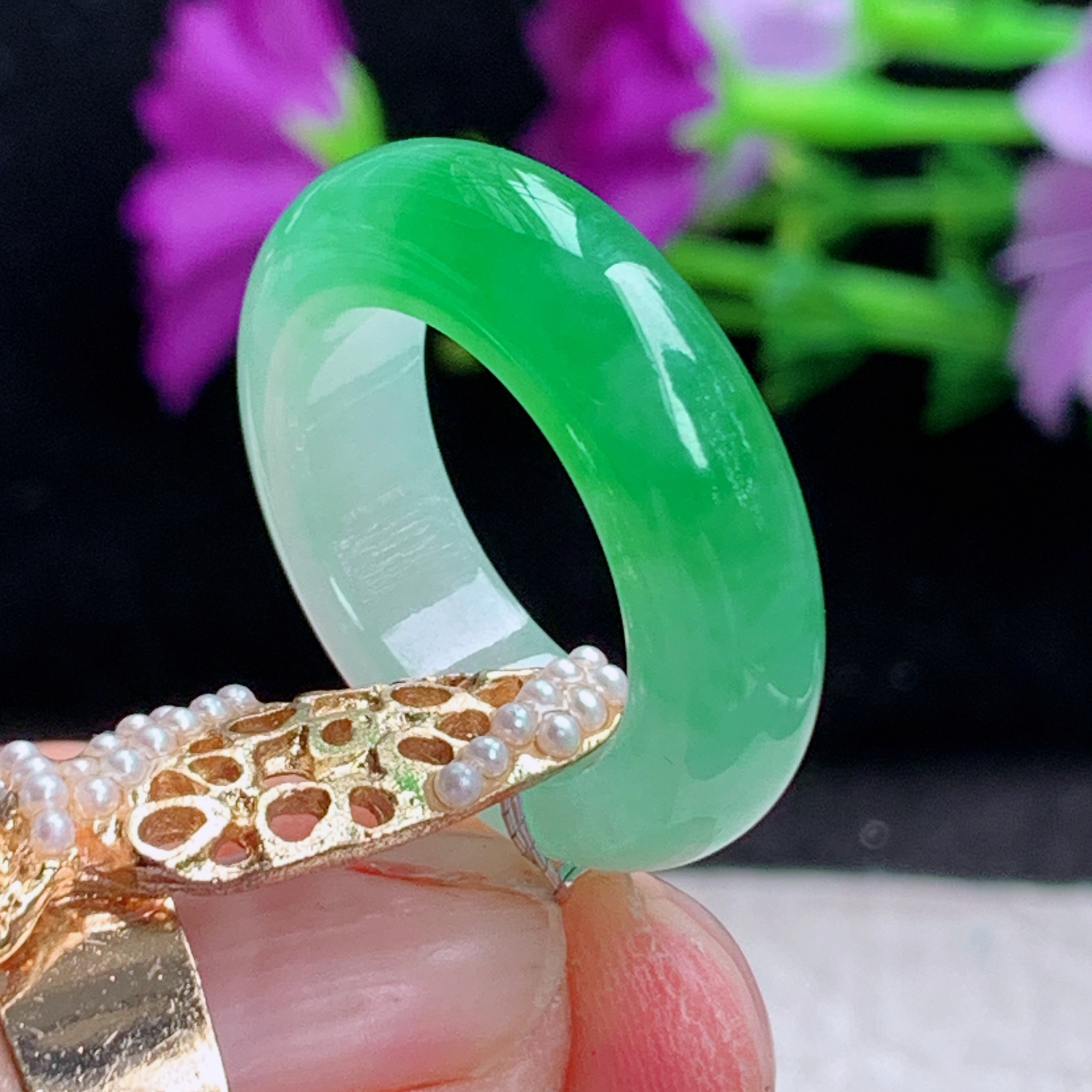 qxm实拍16.8*6.4*4.5缅甸翡翠辣阳绿16.8mm内径指环 玉戒指