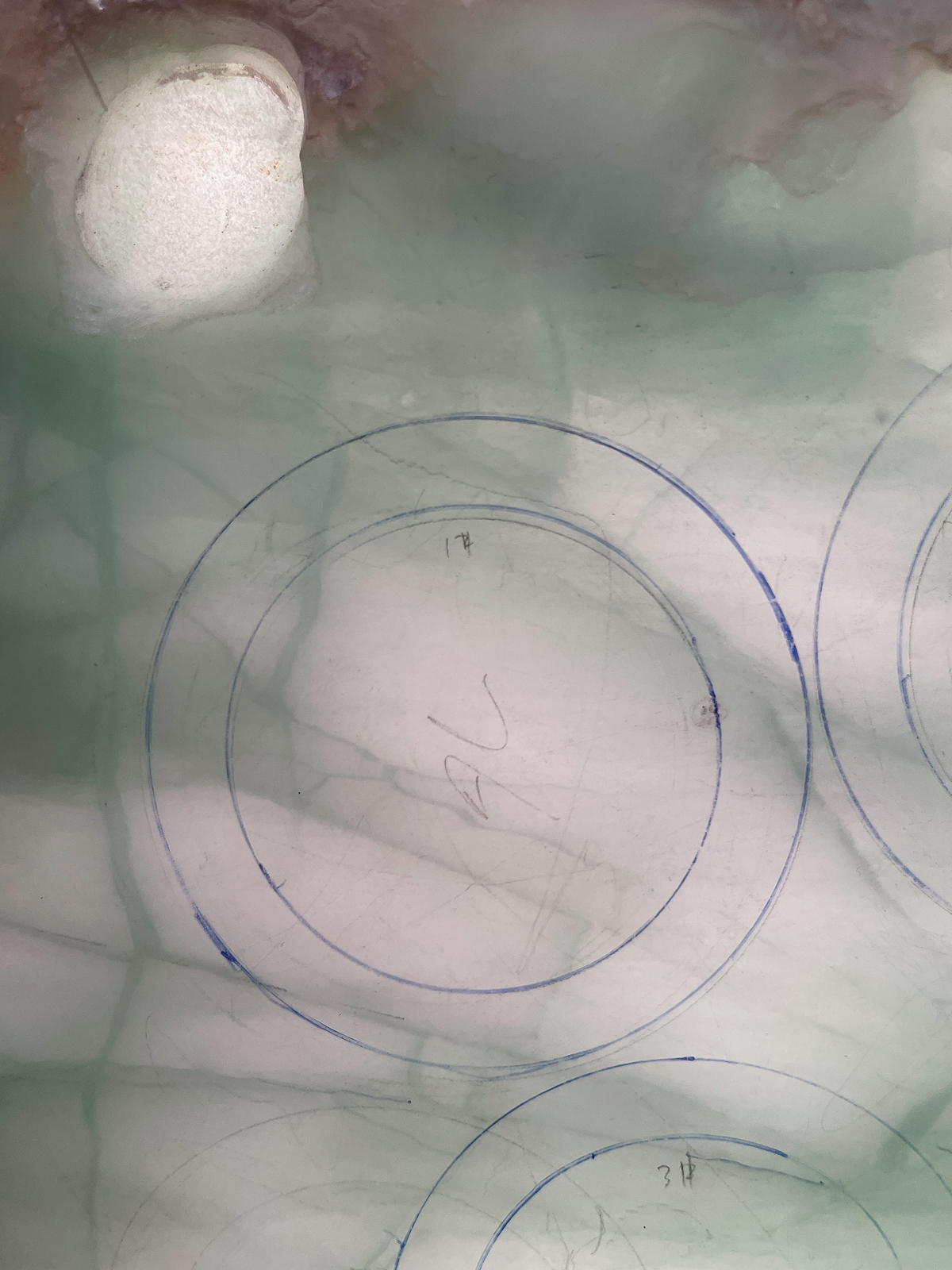 翡翠板料，⭕️正圈最大做60，圆条最大做56 ；有起货图