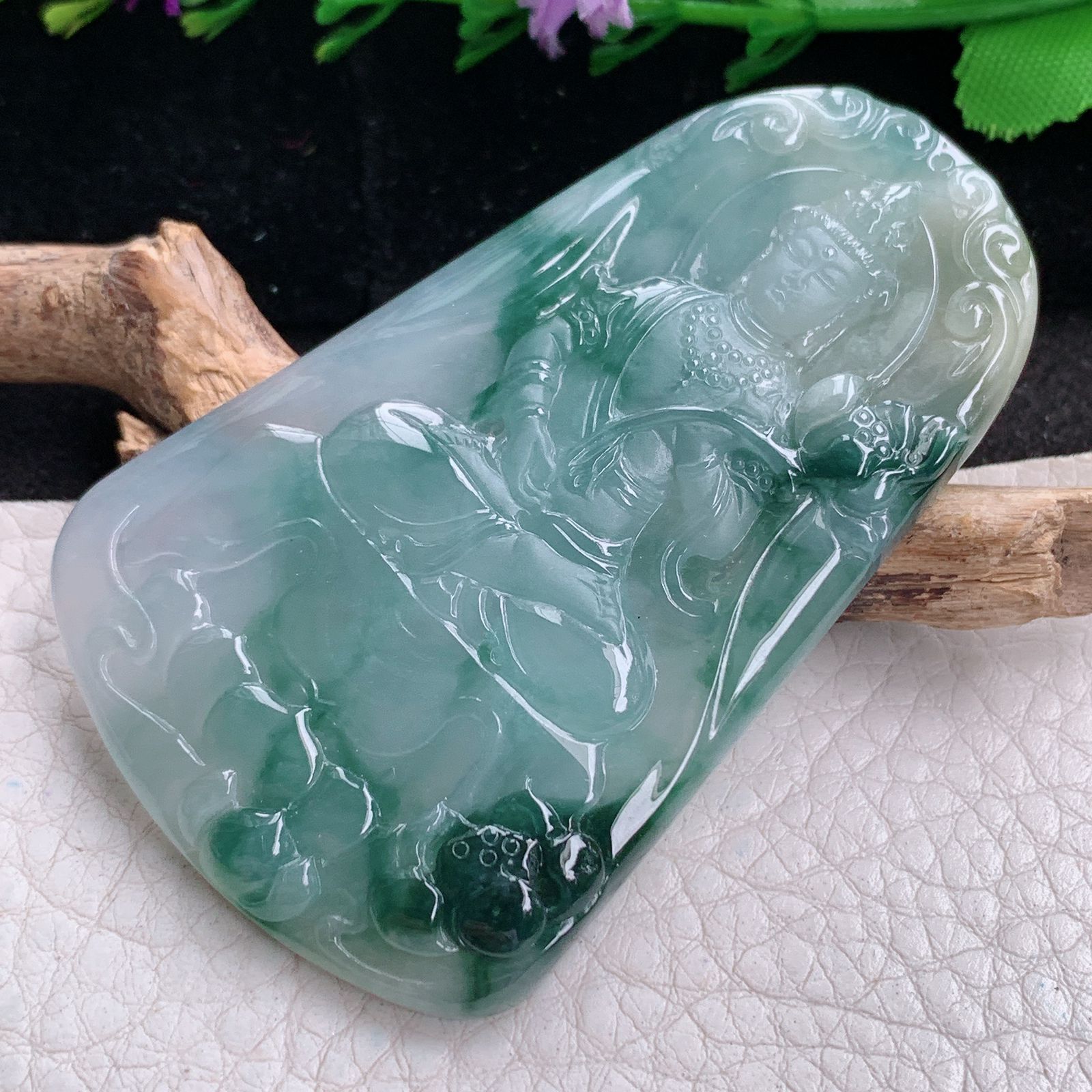 ktj实拍68.5*43.6*5.8天然缅甸翡翠精雕冰飘花持莲观音 豔玉观音玉吊坠 玉挂件