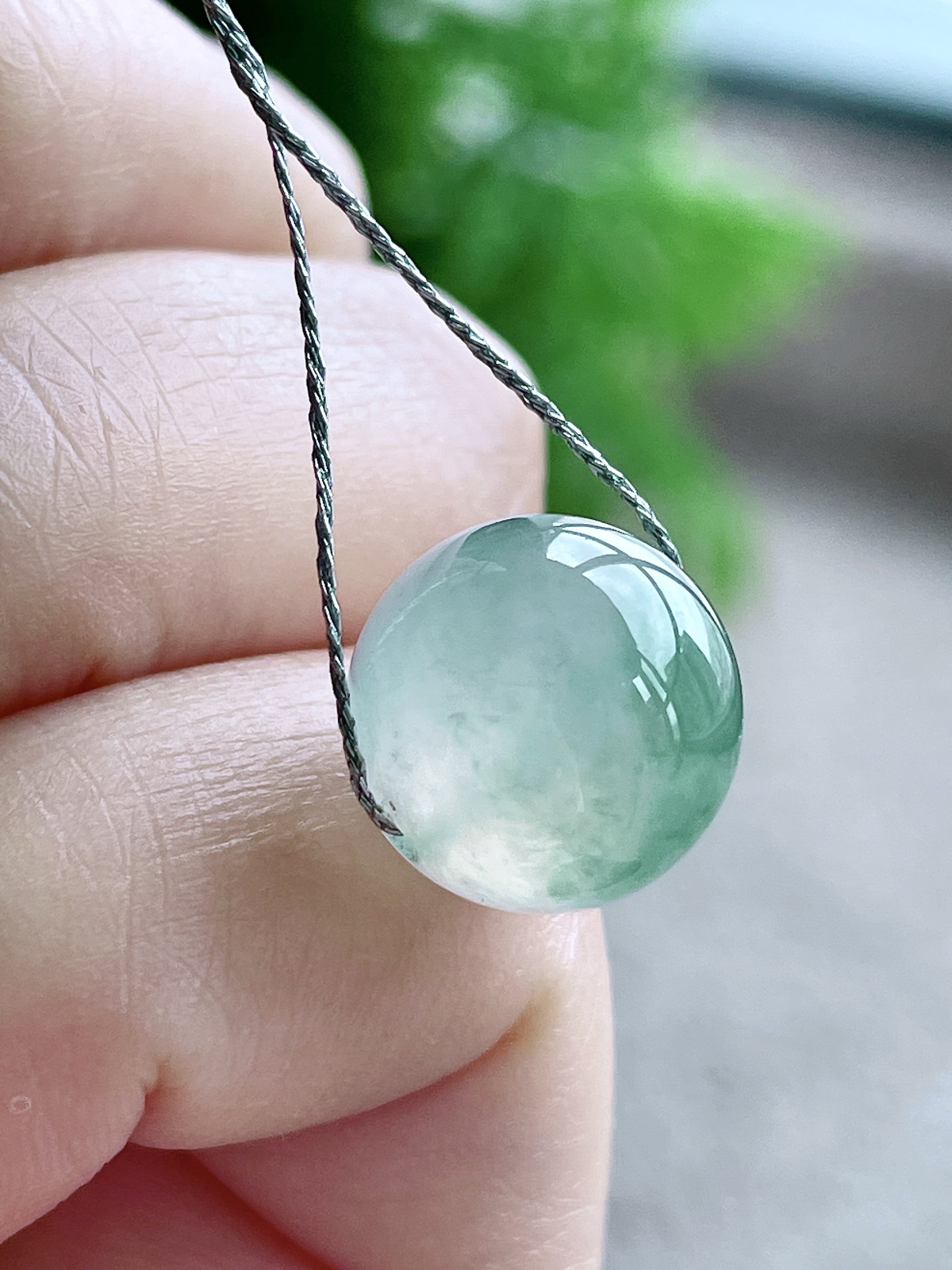 【裸石】冰飘花珠子圆珠珠子单珠吊坠
【说明】缅料 性价比高  
【尺寸】12.5mm..