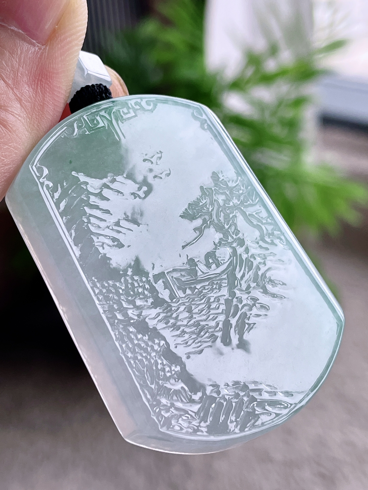 【裸石】冰晴水山水牌大山水牌吊坠
【说明】缅料 性价比高  
【尺寸】49.8-37.6-5.4.