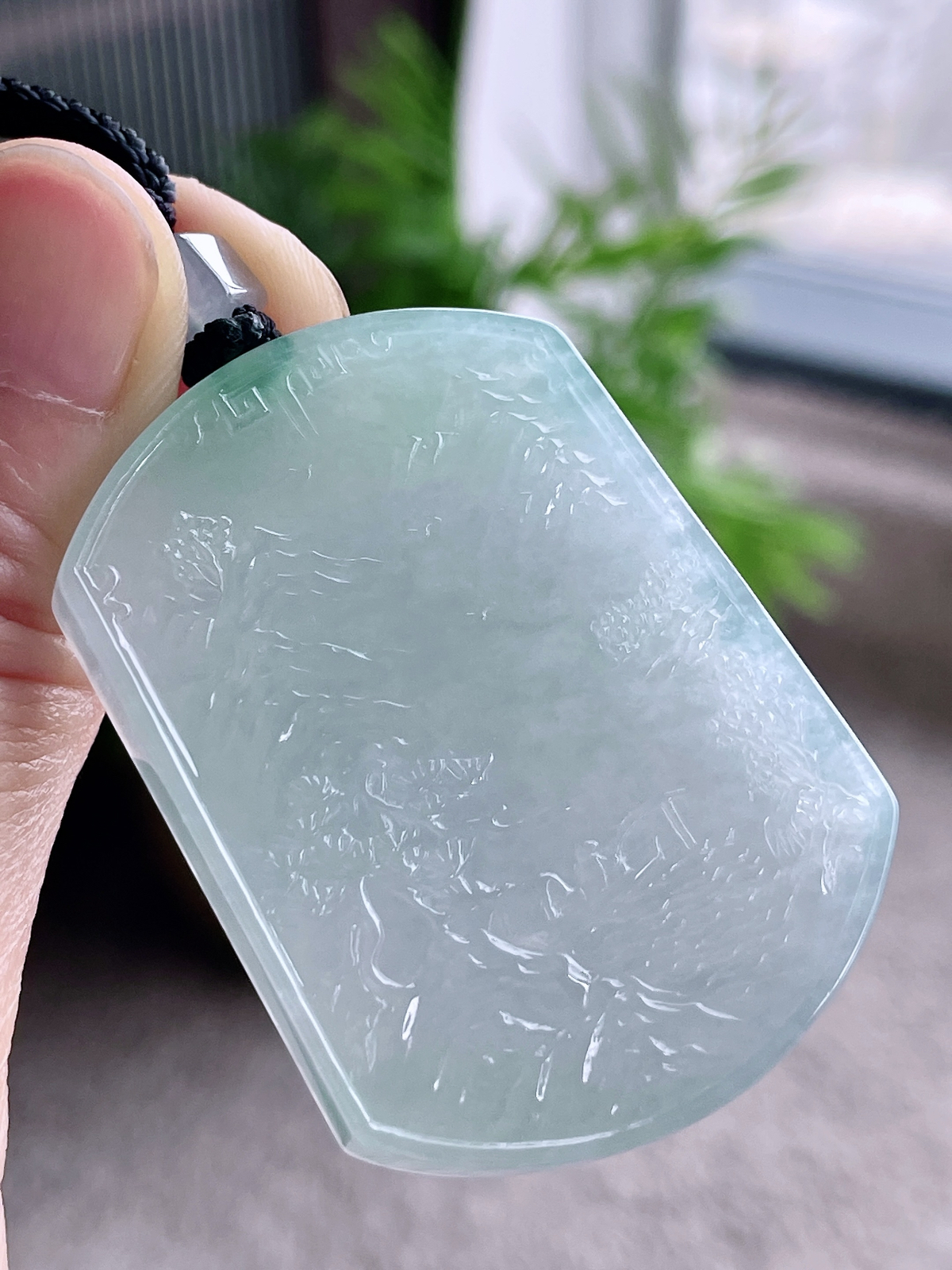 【裸石】冰晴水山水牌大山水牌吊坠
【说明】缅料 性价比高  
【尺寸】49.8-37.6-5.4..