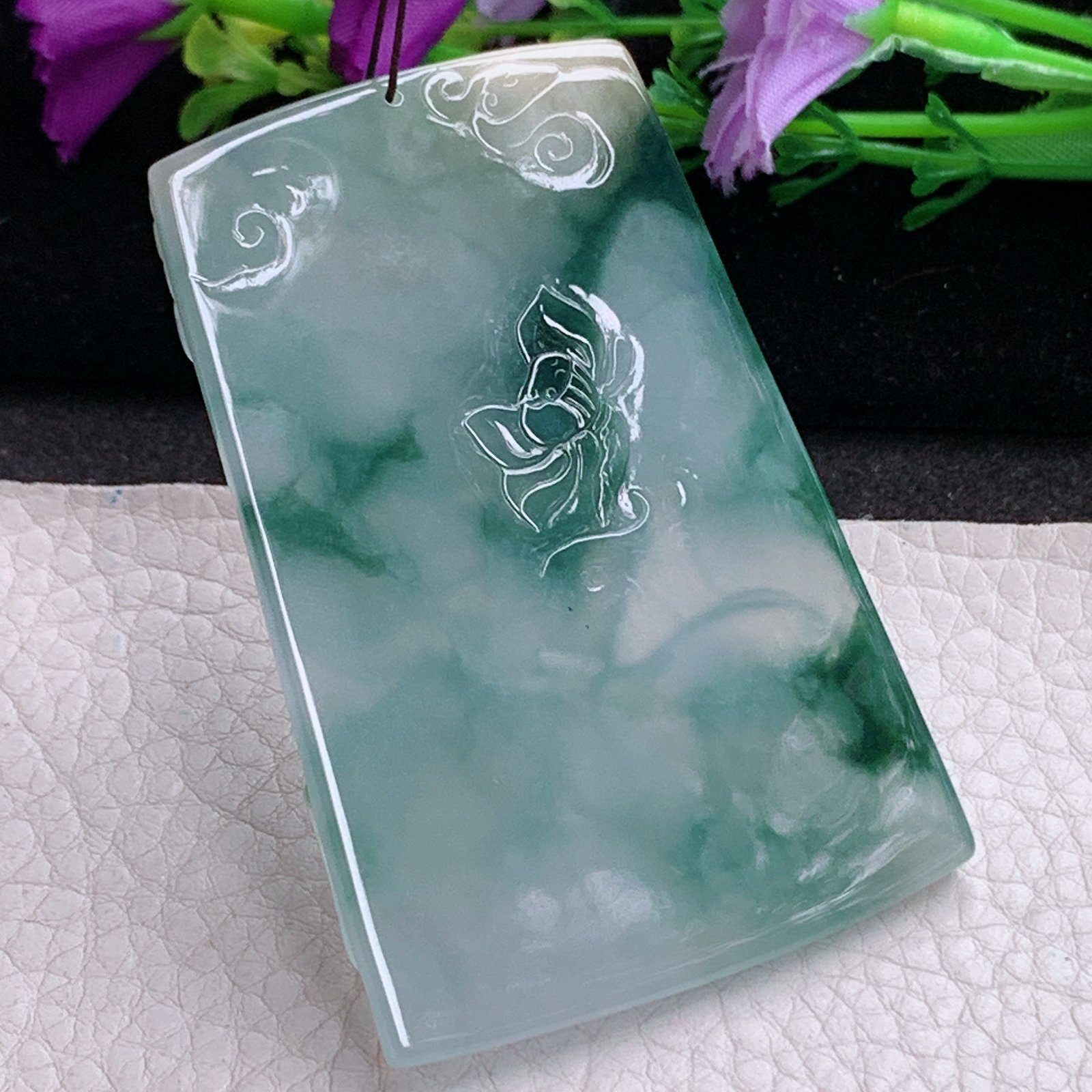 ktj实拍66.6*44*6天然缅甸翡翠精雕冰飘花普贤菩萨 生肖守护神玉吊坠 玉挂件