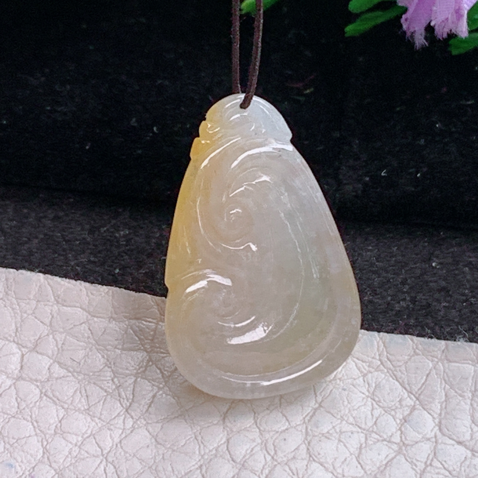 ajj实拍27*17.8*7天然缅甸翡翠精雕冰黄饱满招财黄如意玉吊坠 玉挂件