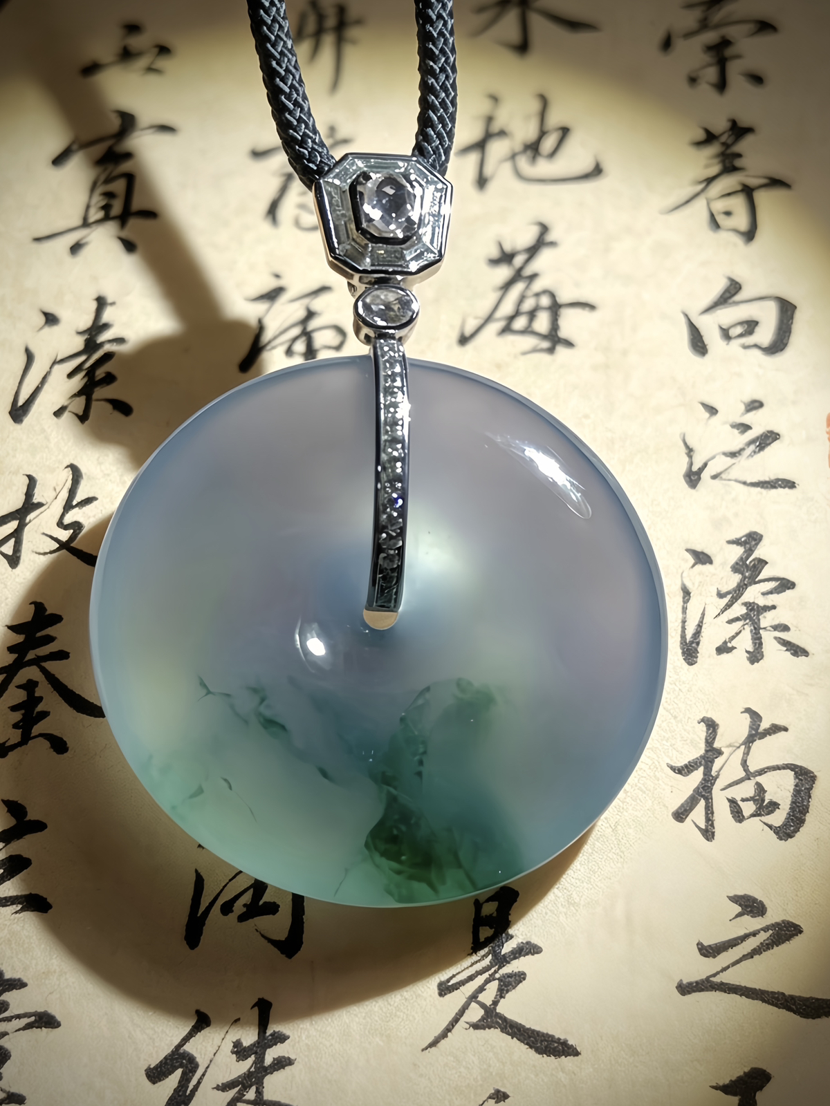 飘花平安扣子，
48.5-裸石34.5-7.5mm，20g，
18K金，南非钻，
