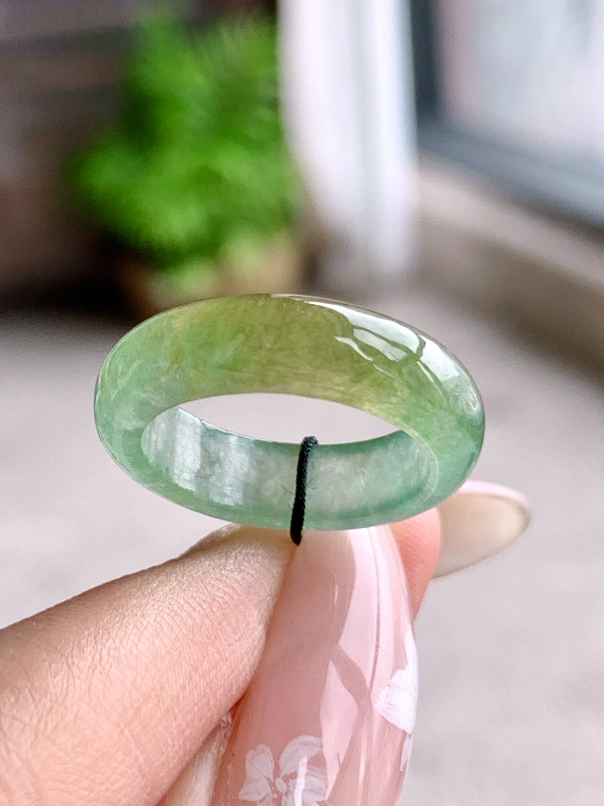 【裸石】🫧冰飘黄翡戒圈指环 
【说明】缅料 性价比高  
【尺寸】5.6-3.3
【圈口】14号..