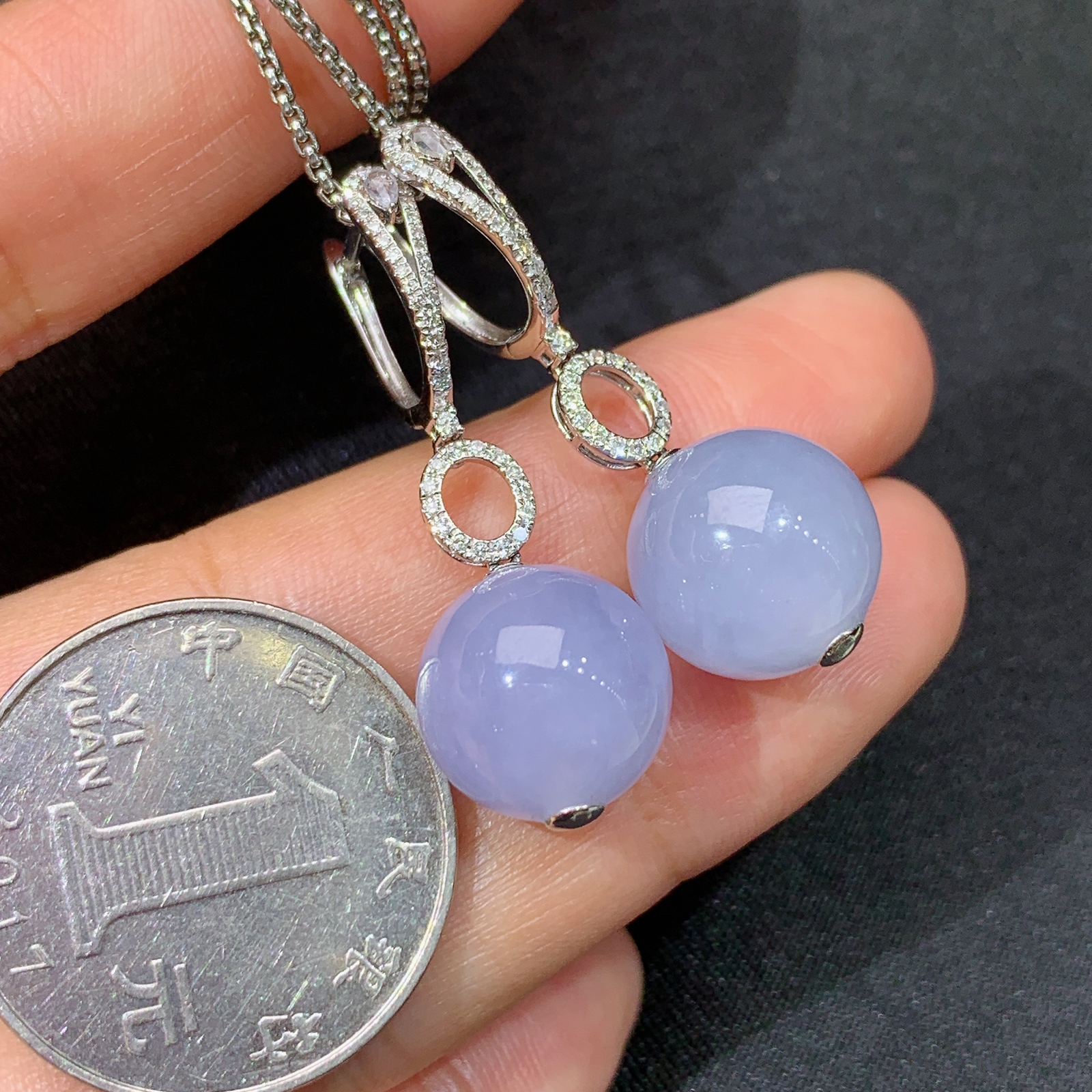 紫罗兰圆珠耳坠，18k金镶嵌，款式新颖，冰润鲜艳，种水足，Cj 直径12.3