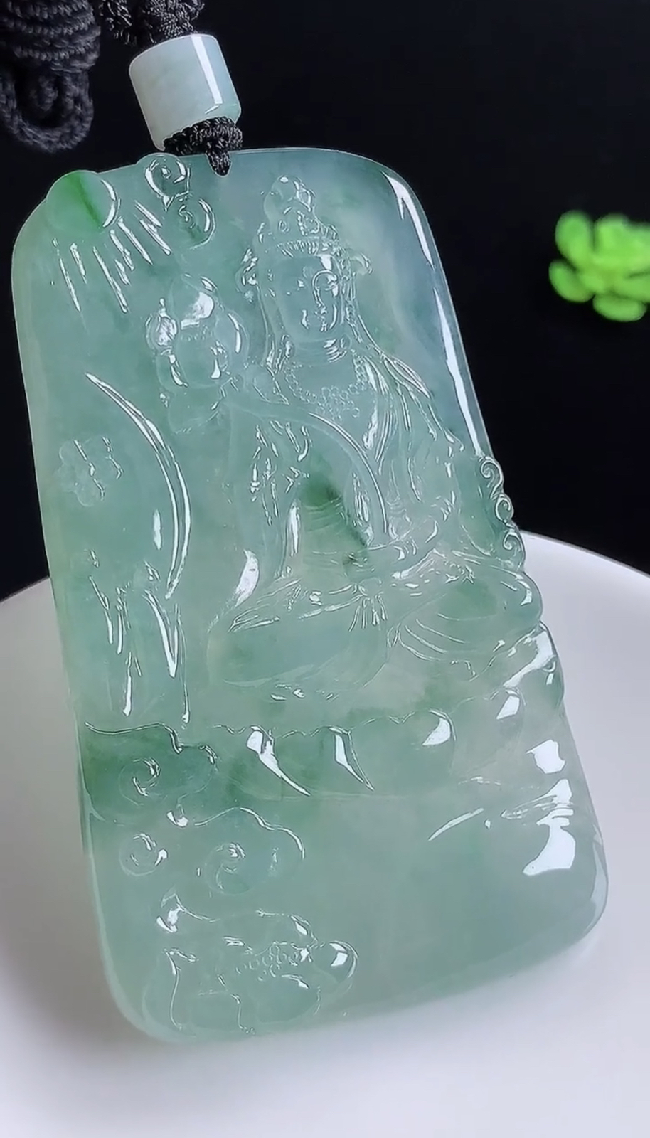 冰飘花大势至菩萨，70*40.8*5.4