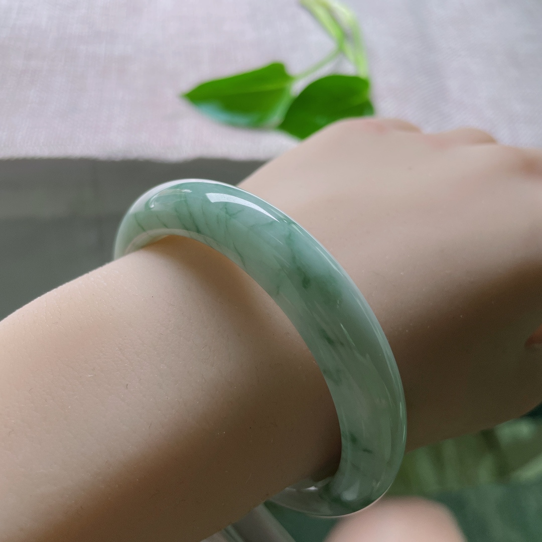 53.6/12/8.5飘花正圈，水润细腻，繁花似锦，婉间风景，无裂，ss49083a