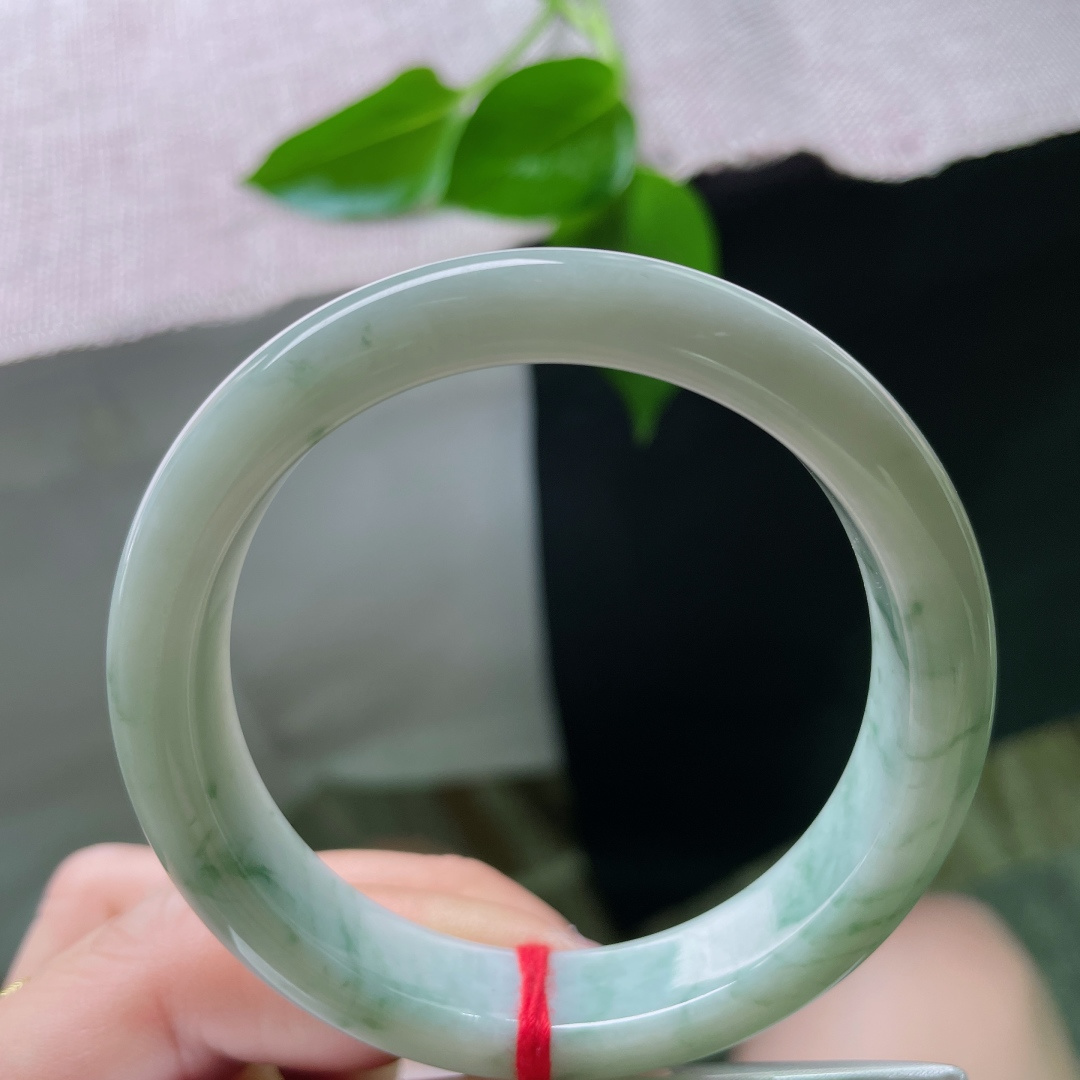 53.6/12/8.5飘花正圈，水润细腻，繁花似锦，婉间风景，无裂，ss49083a