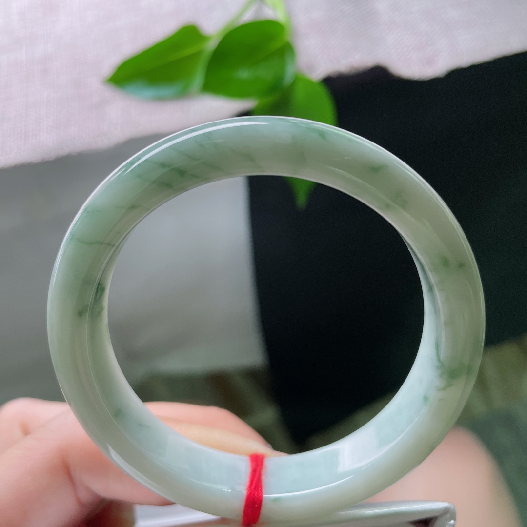 53.6/12/8.5飘花正圈，水润细腻，繁花似锦，婉间风景，无裂，ss49083a