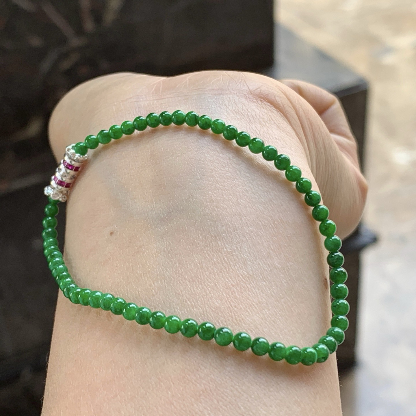 辣绿色手串^_^鲜艳