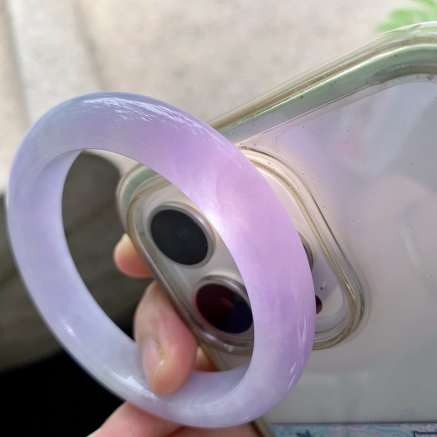 正圈55 56【圈口】56.3/12/8.8【编码】DZ041216【描述】糯冰紫罗兰，水润，种老，细腻，打灯有棉线