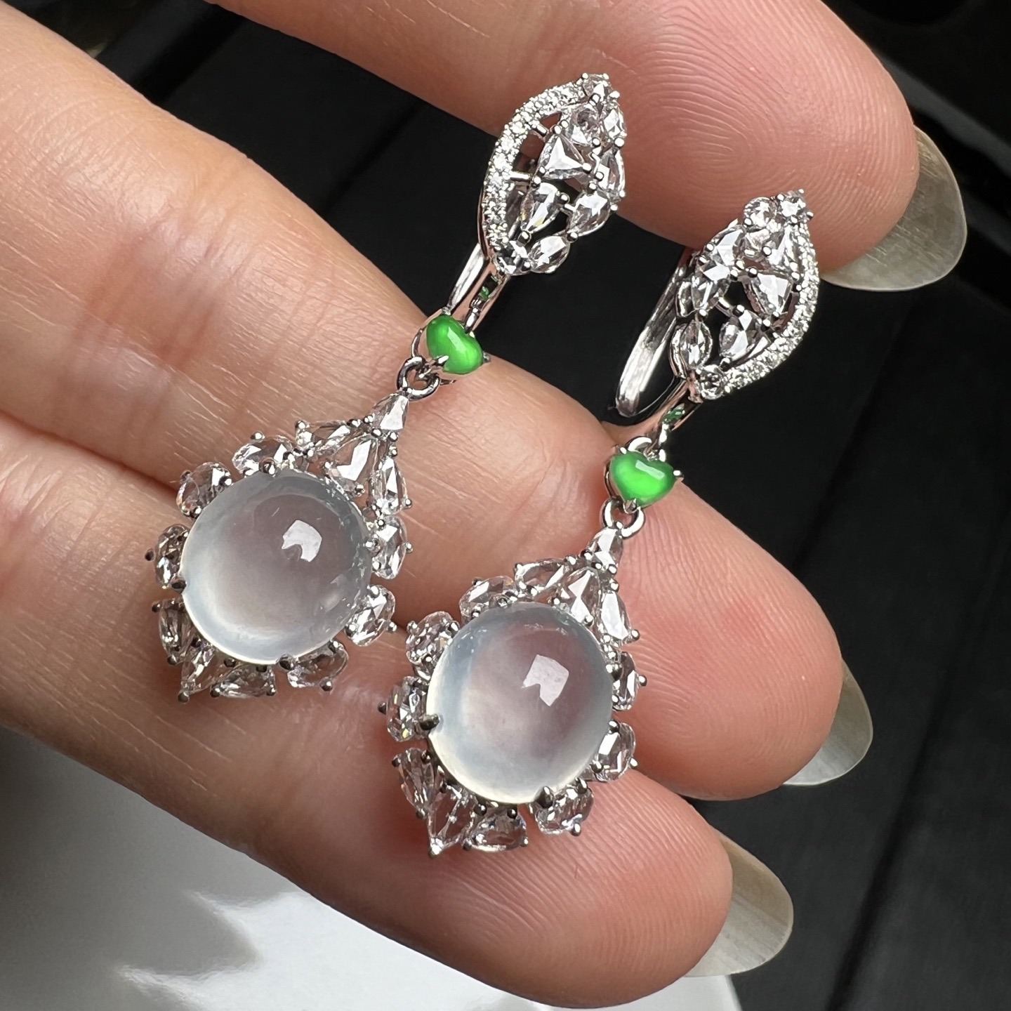 ️18k金钻石镶嵌高冰种起光翡翠白冰蛋面耳包耳坠天然缅甸A货高端大气
