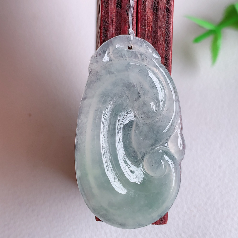 冰润吉祥如意翡翠吊坠  寓意“万事如意，吉祥如意,福寿绵长 心想事成”饱满大气，通透水润  W49.11  尺寸：37-21.3-3.5mm