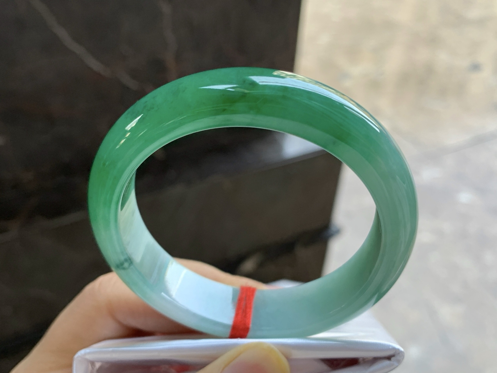 55-14-8.2

浓绿色手镯^_^颜色鲜艳