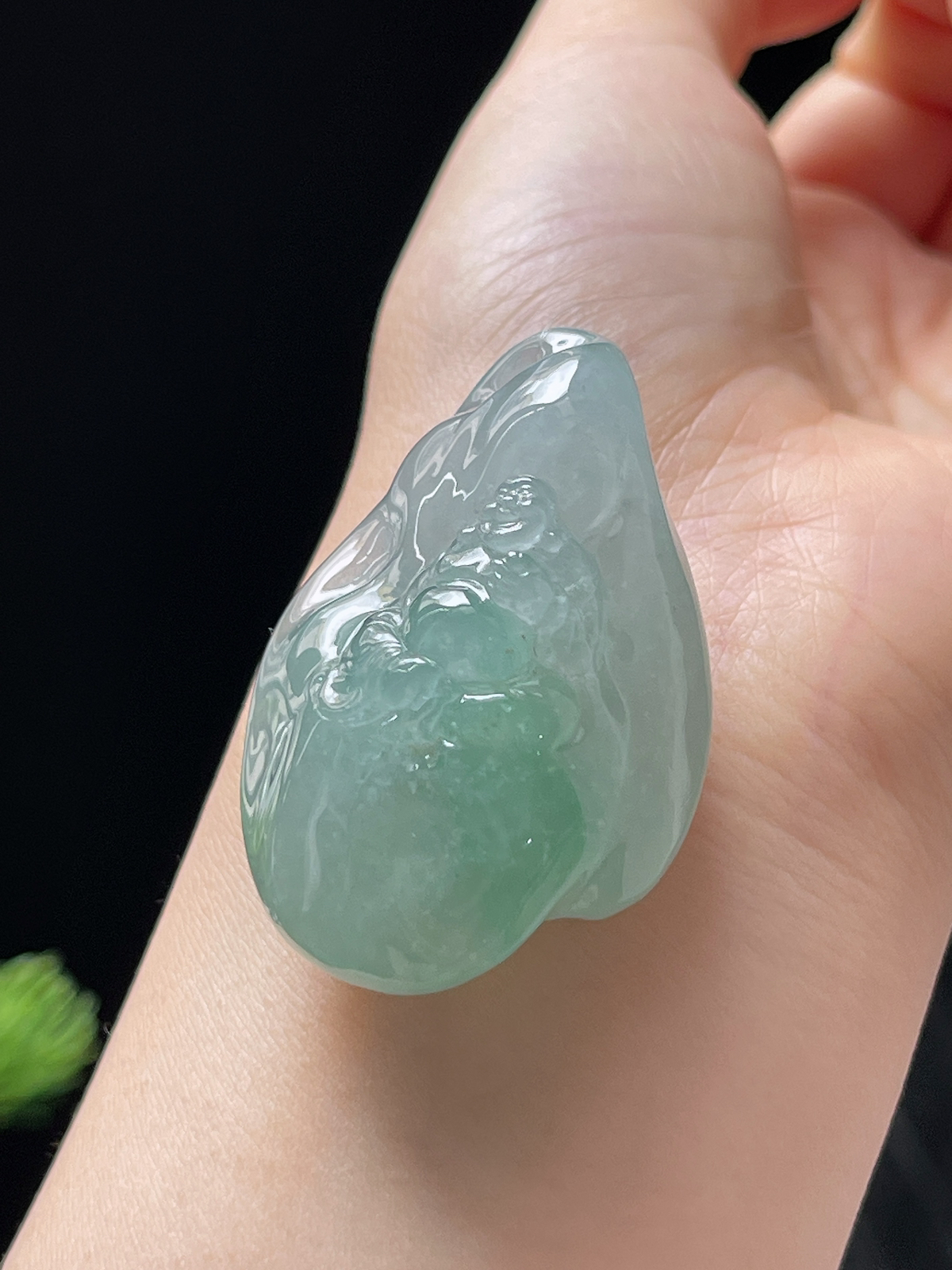 翡翠冰糯种绿色吊坠