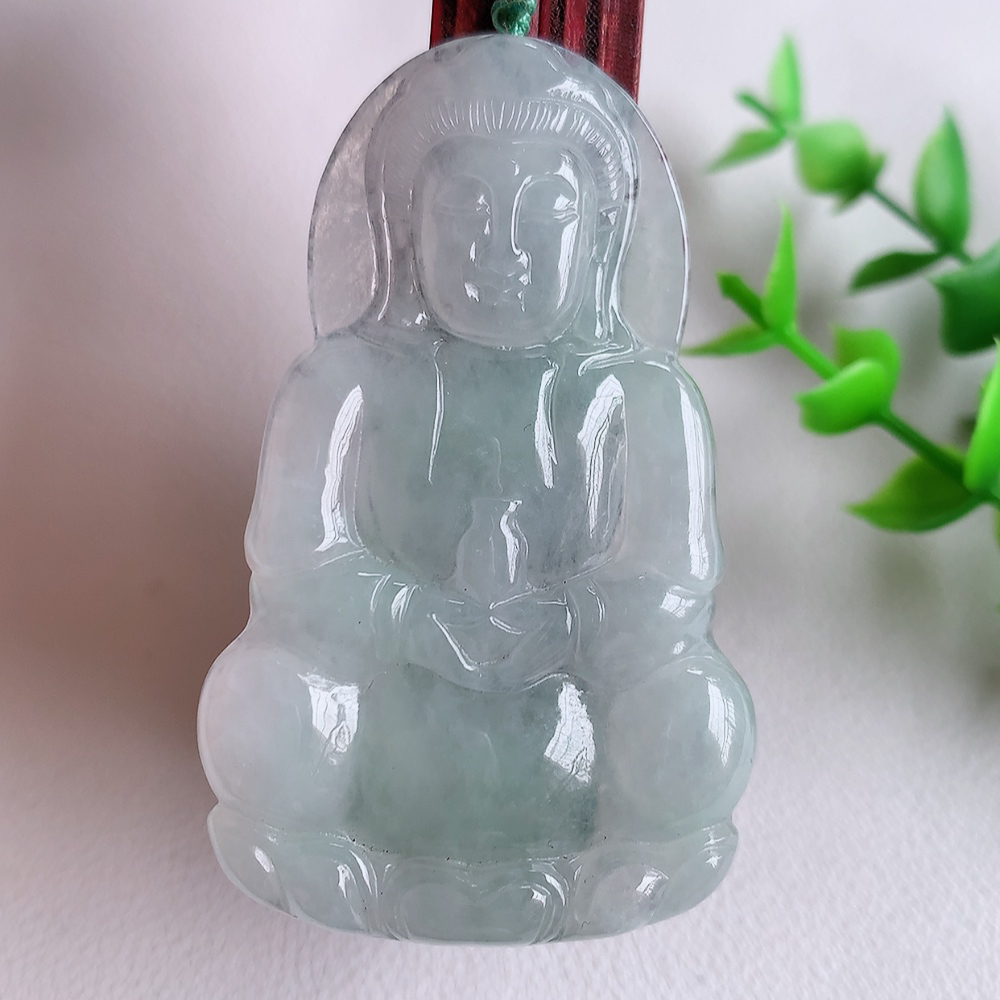 冰润精雕观音吊坠，法相端庄大气，工艺精湛，种色浓郁，细腻饱满冰润，种老水足，收藏佳品，佩戴大气  W357.11   尺寸：58.8-36-5mm