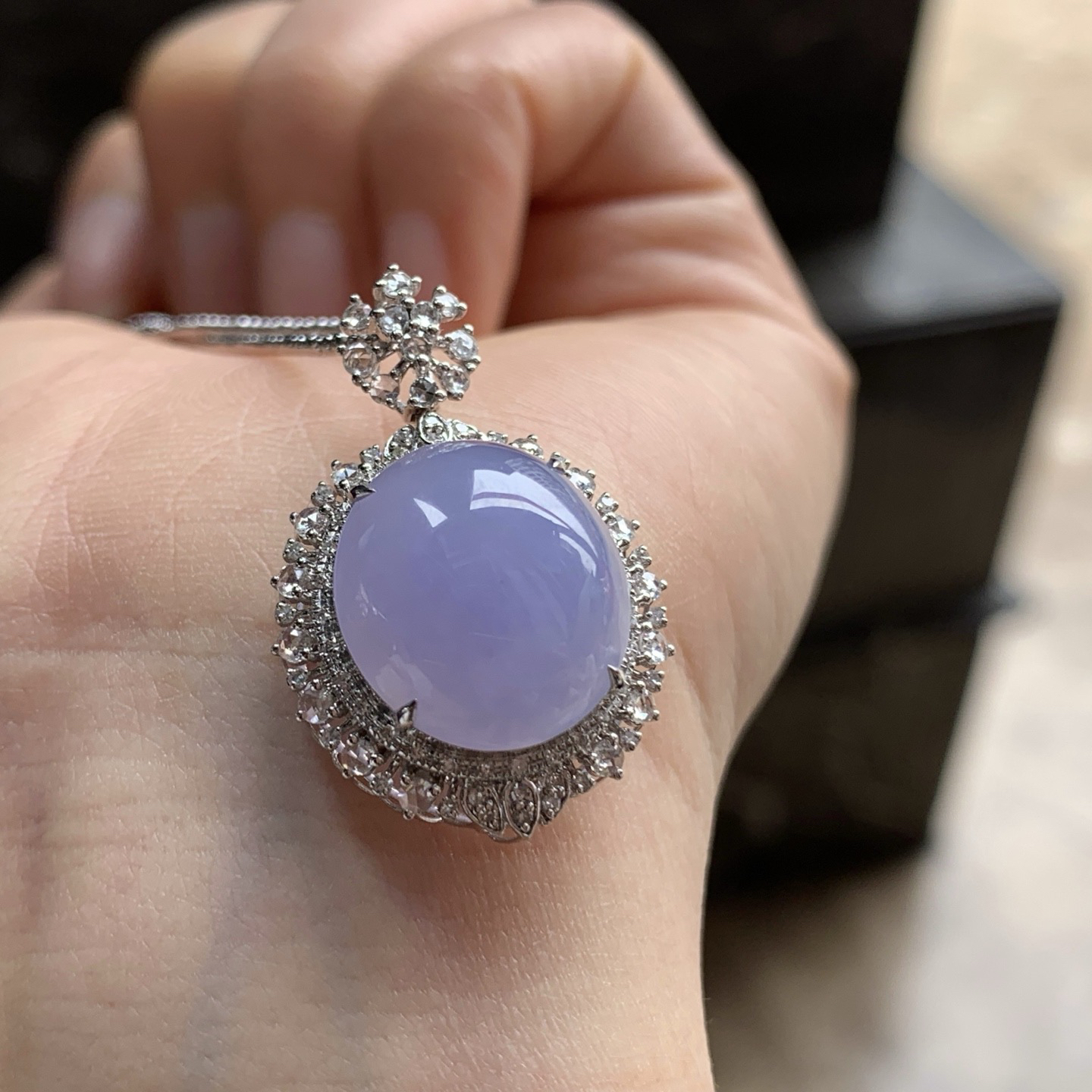 金钻镶嵌紫罗兰吊坠^_^鲜艳