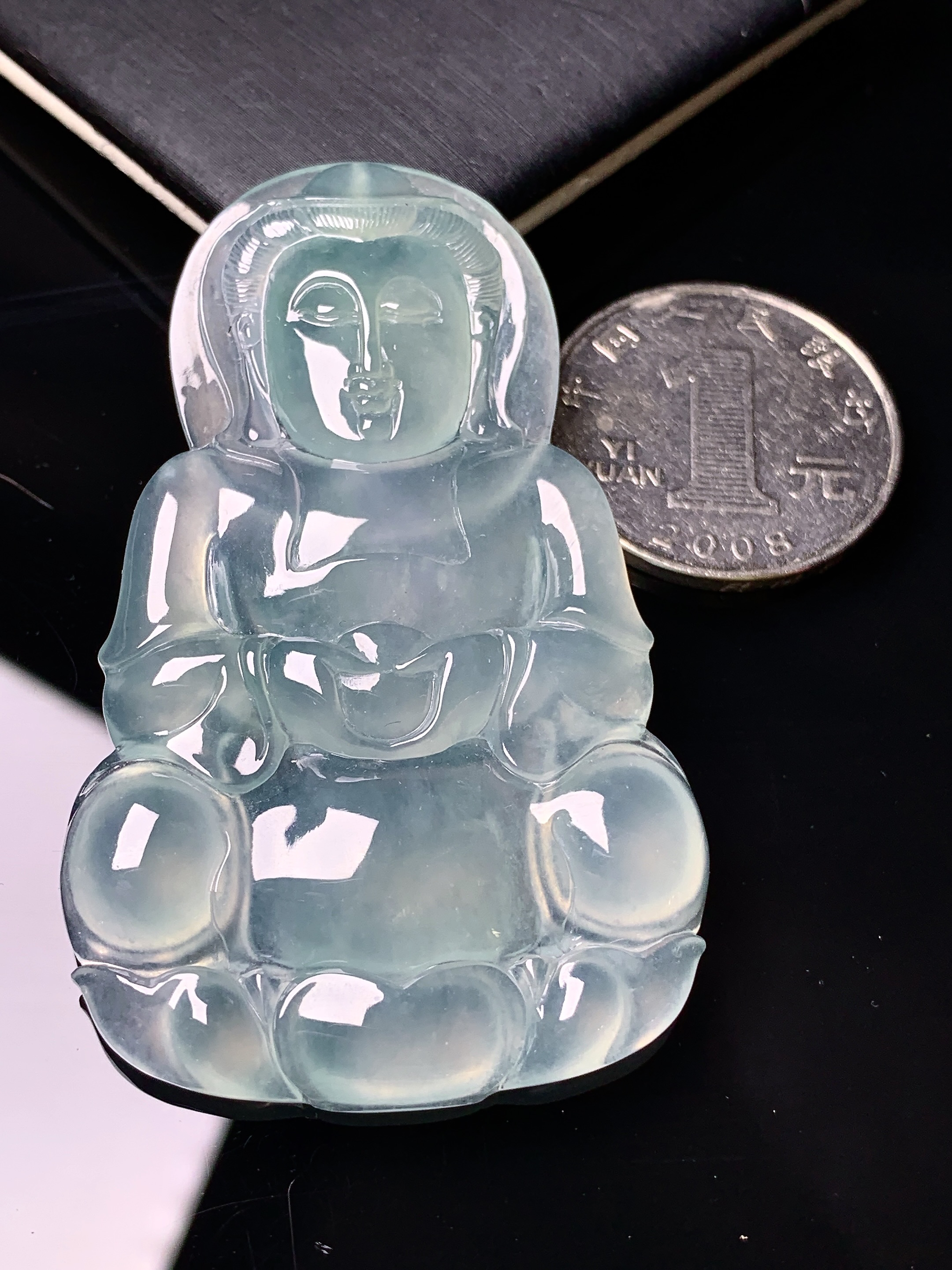 冰种观音菩萨吊坠 玉质细腻 色泽艳丽清新 水润亮眼 整体尺寸60.2*37.5*5c1
