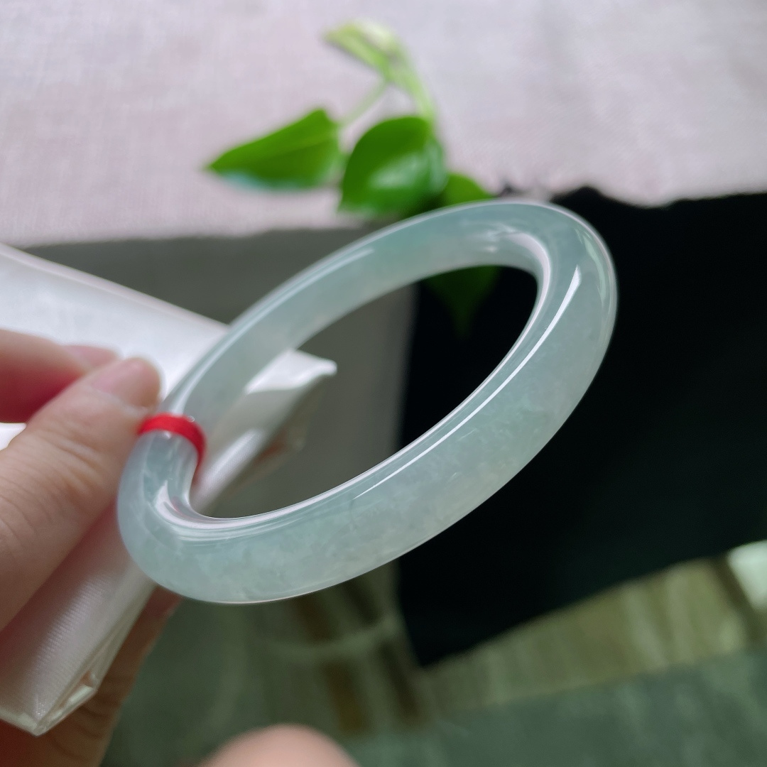 54.4/8.6，冰蓝圆条，是深海交出的一页信纸，所有心事都沉在安静的蓝里。棉根，无裂，ss49983a