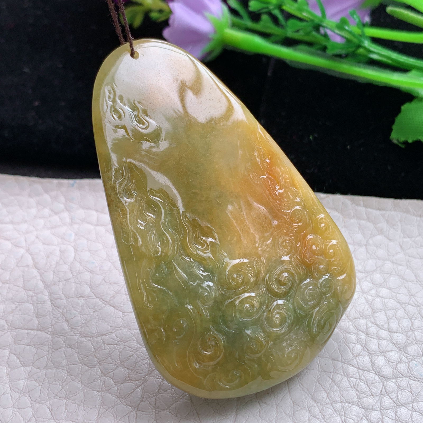 lz实拍63.9*40.8*13.9天然缅甸翡翠黄加绿黄财神 财爷玉吊坠 玉挂件