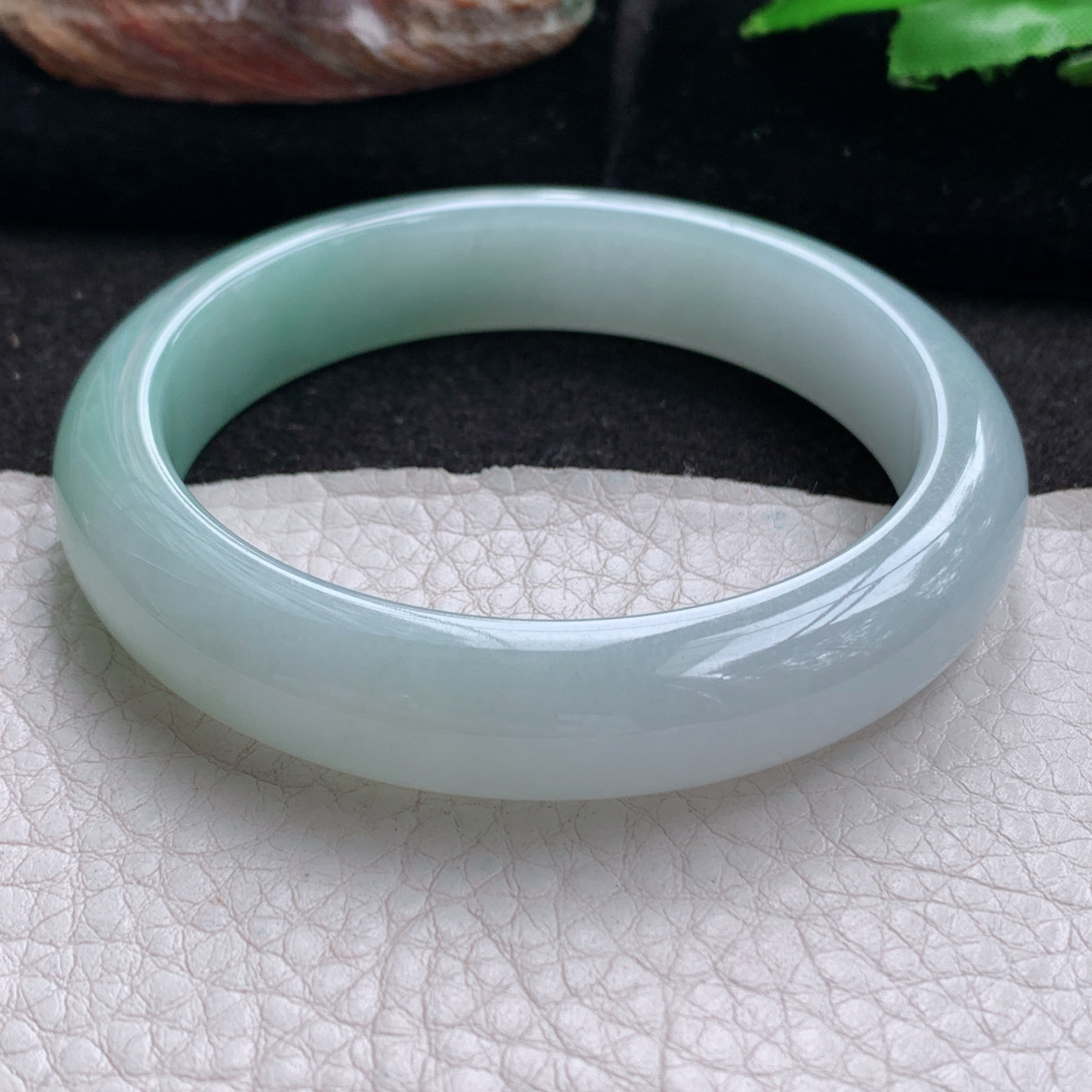 js实拍55*12*8.3招财镯 天然翡翠a货手镯水润清新双彩正圈玉镯子