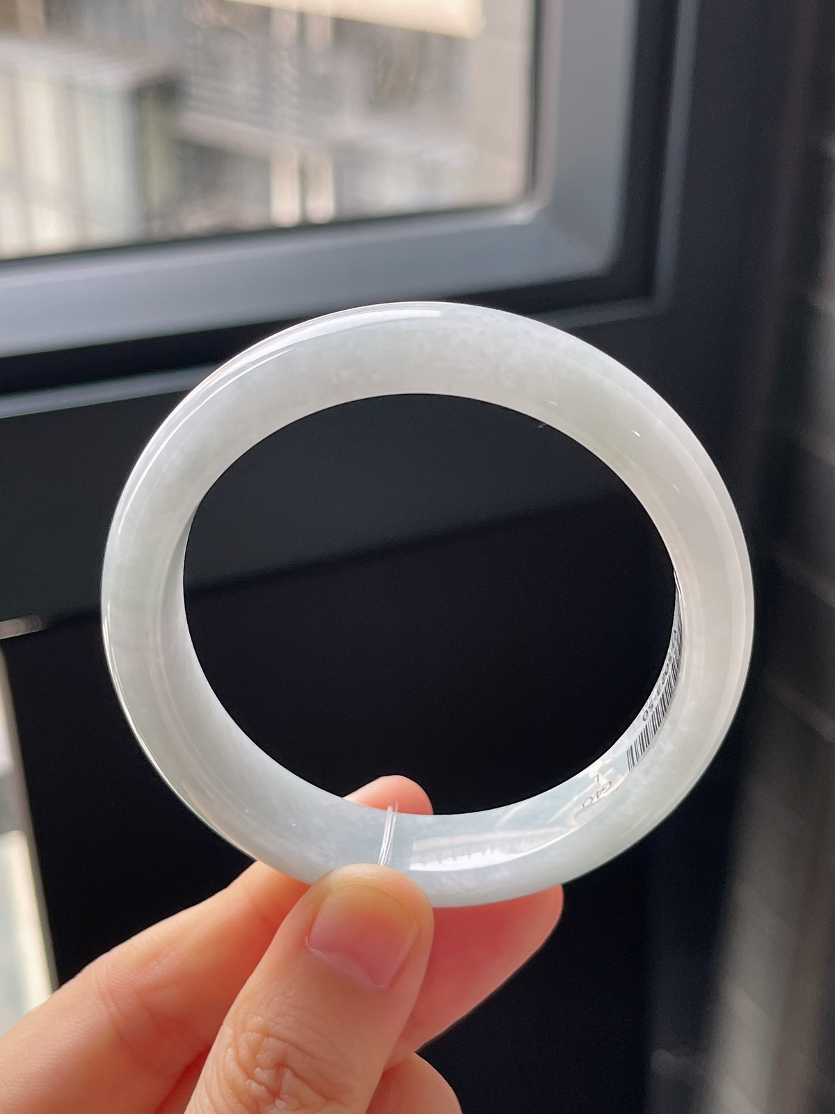 正圈53.2圈口，翡翠糯化种淡绿色手镯