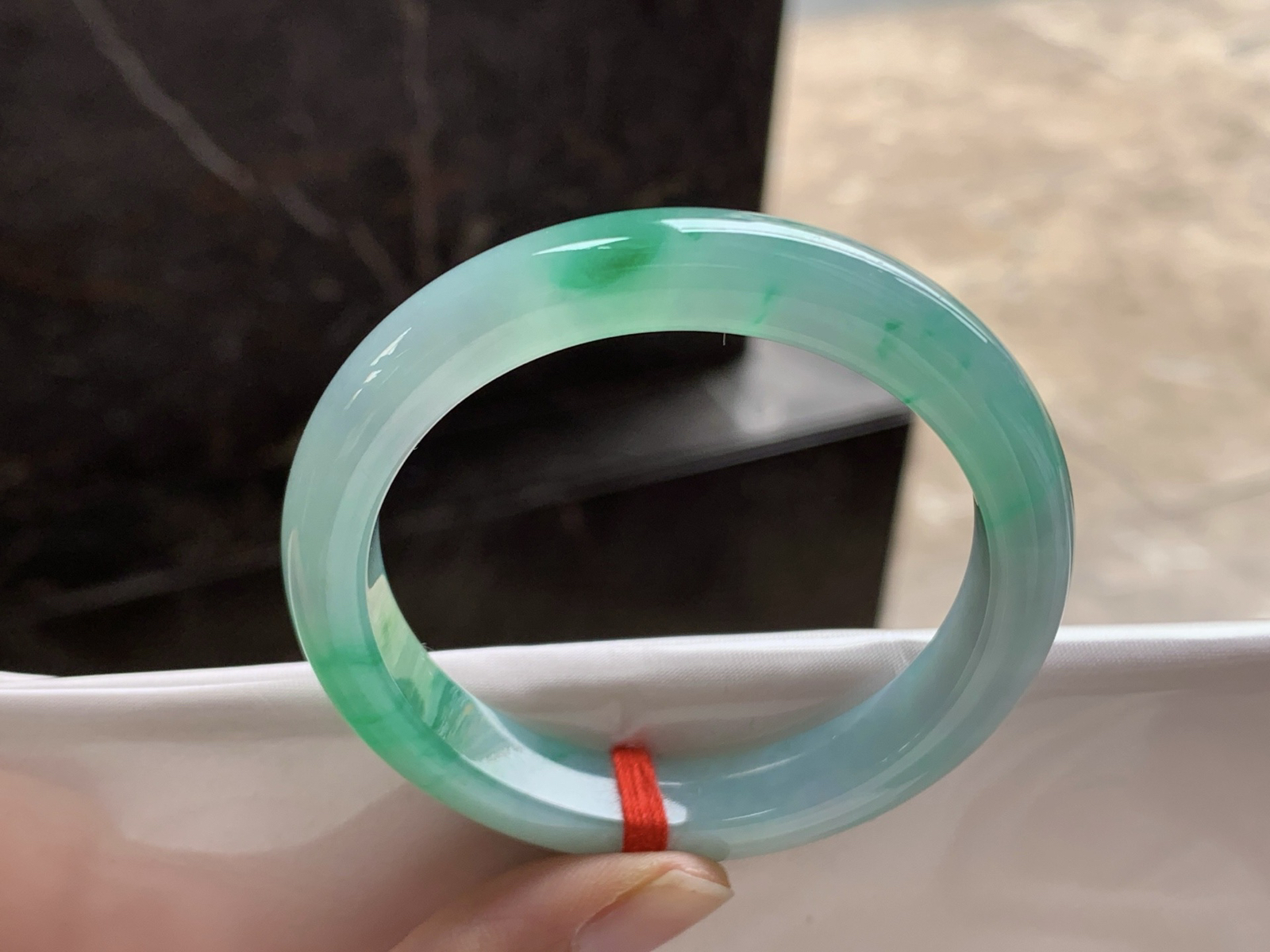 51-6.9-7.8

飘绿手镯^_^色阳