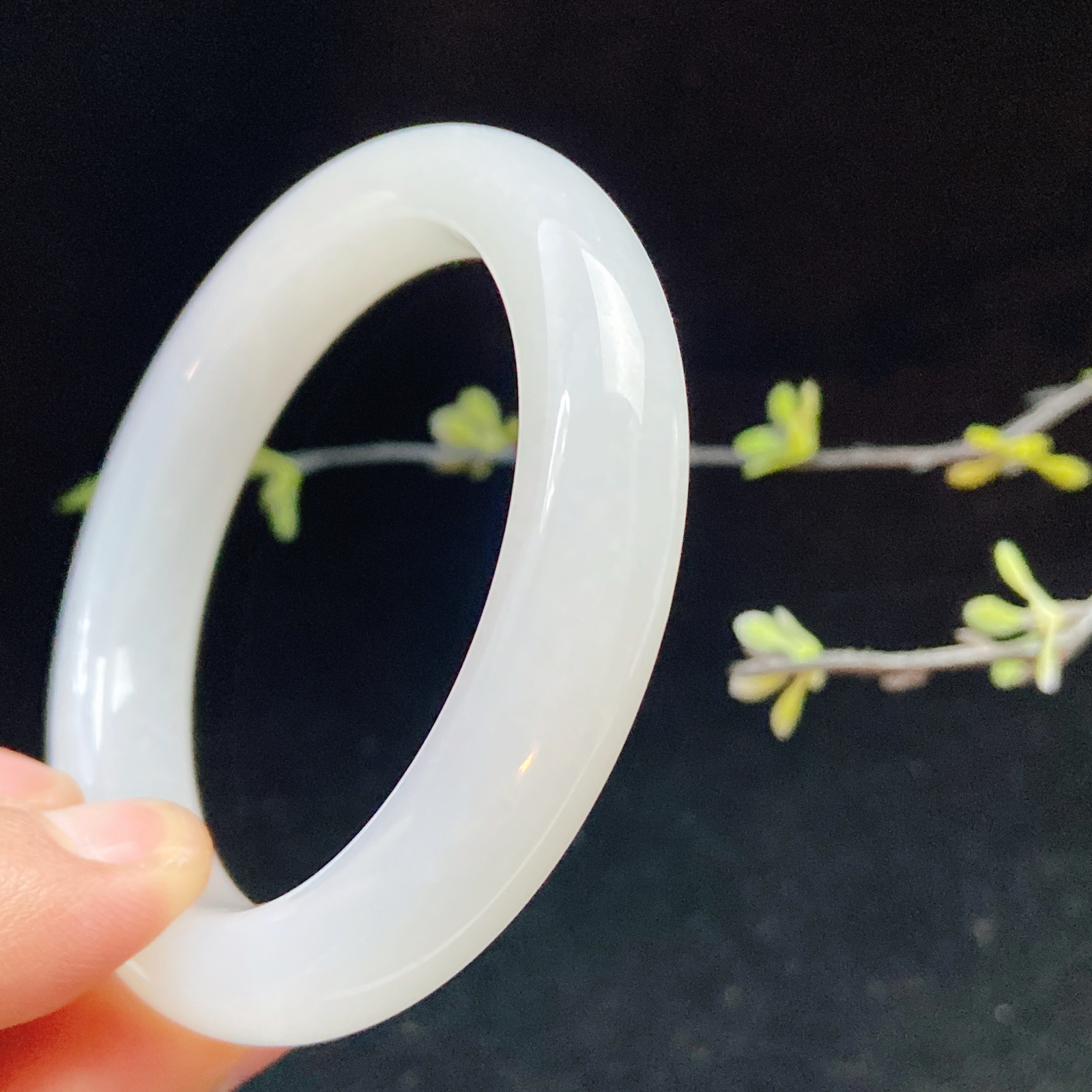 俄料57.5羊脂白玉手镯和田玉山料57圈口手镯58圈口宽12.5厚9无裂无杂无水线 细腻 高脂粉，高