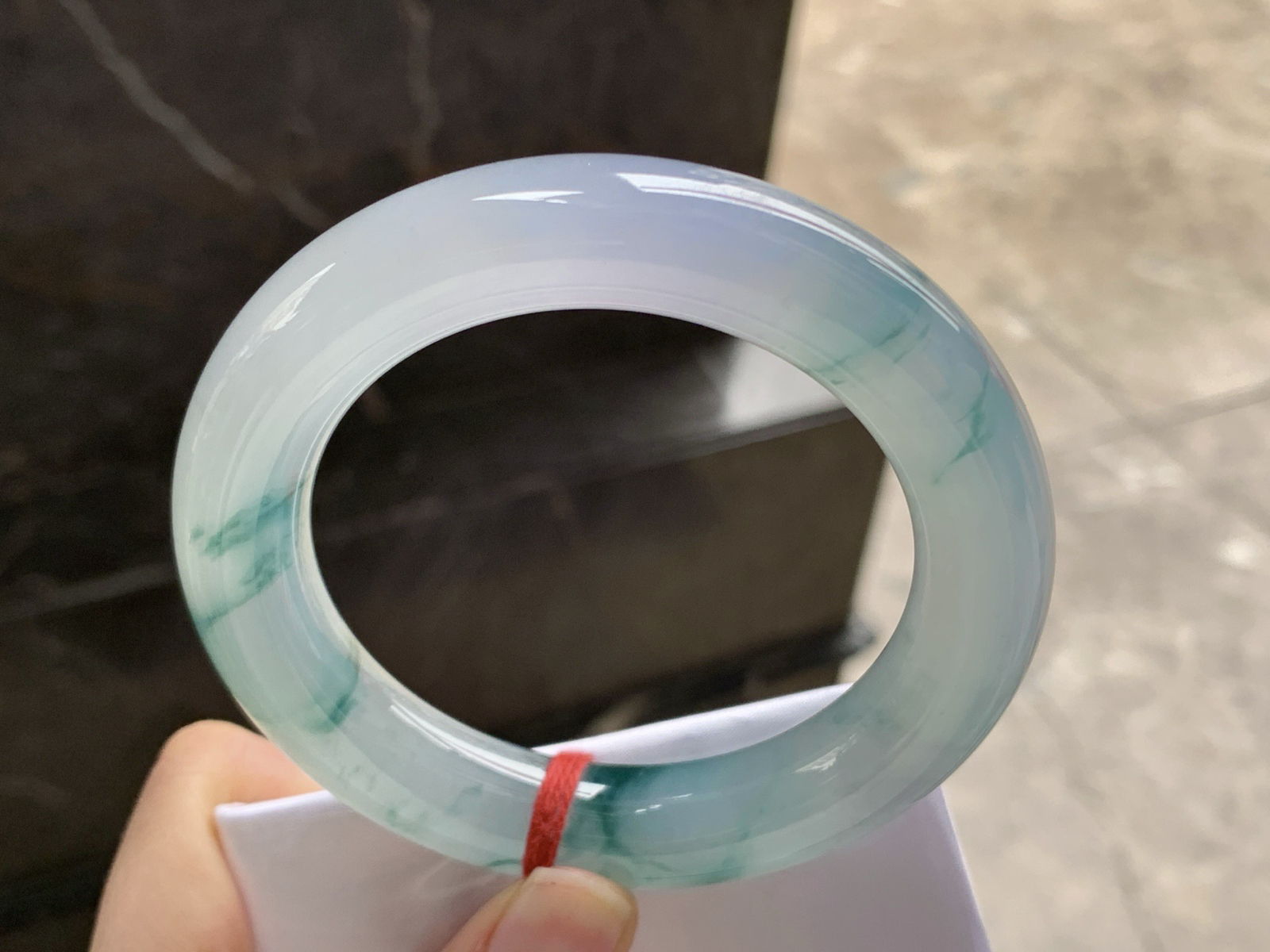 56-12.8

蓝花圆条手镯^_^水润冰透