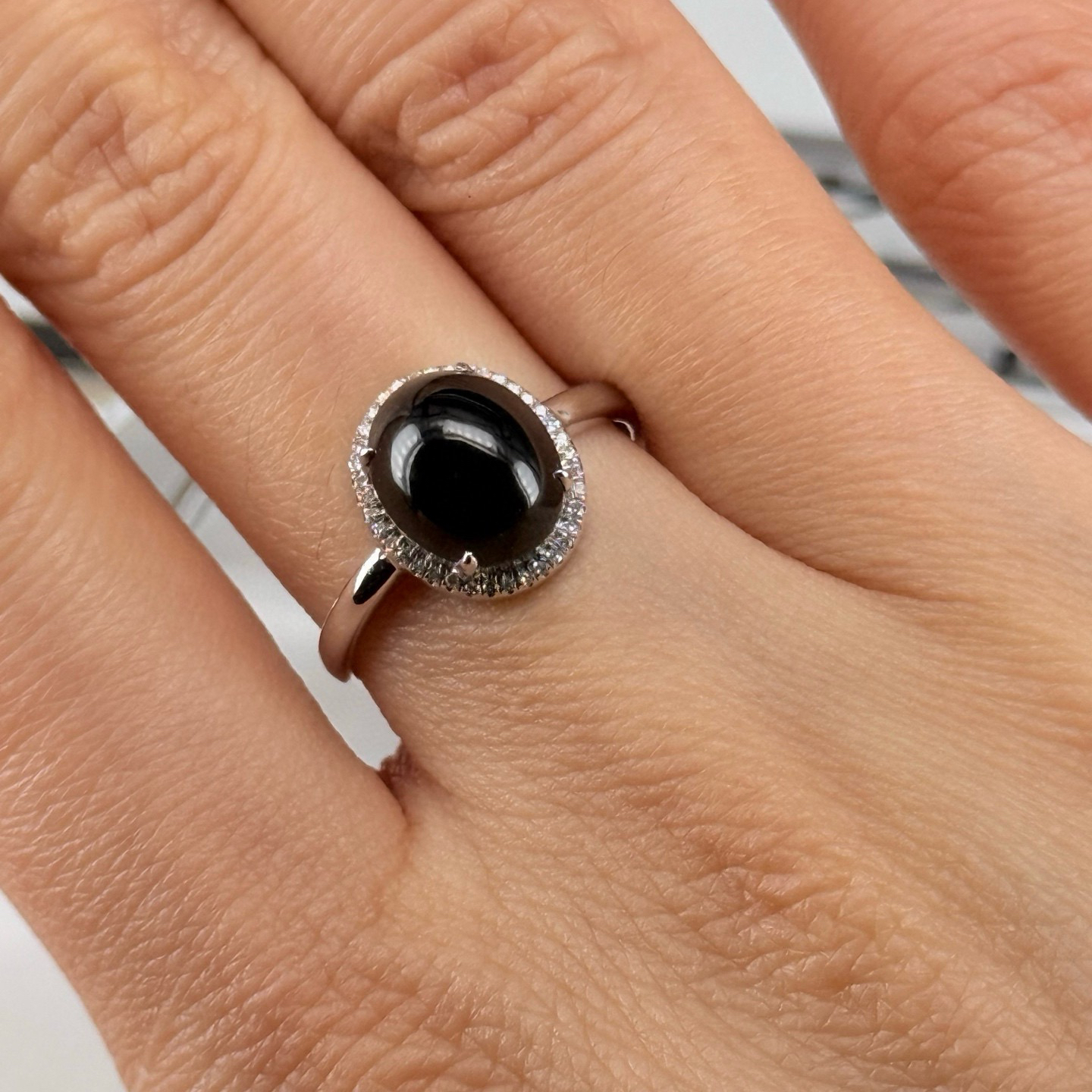 精品18k墨翠蛋面女戒 种好色正 黑度极好 打灯通透 油性十足 尺寸11.3