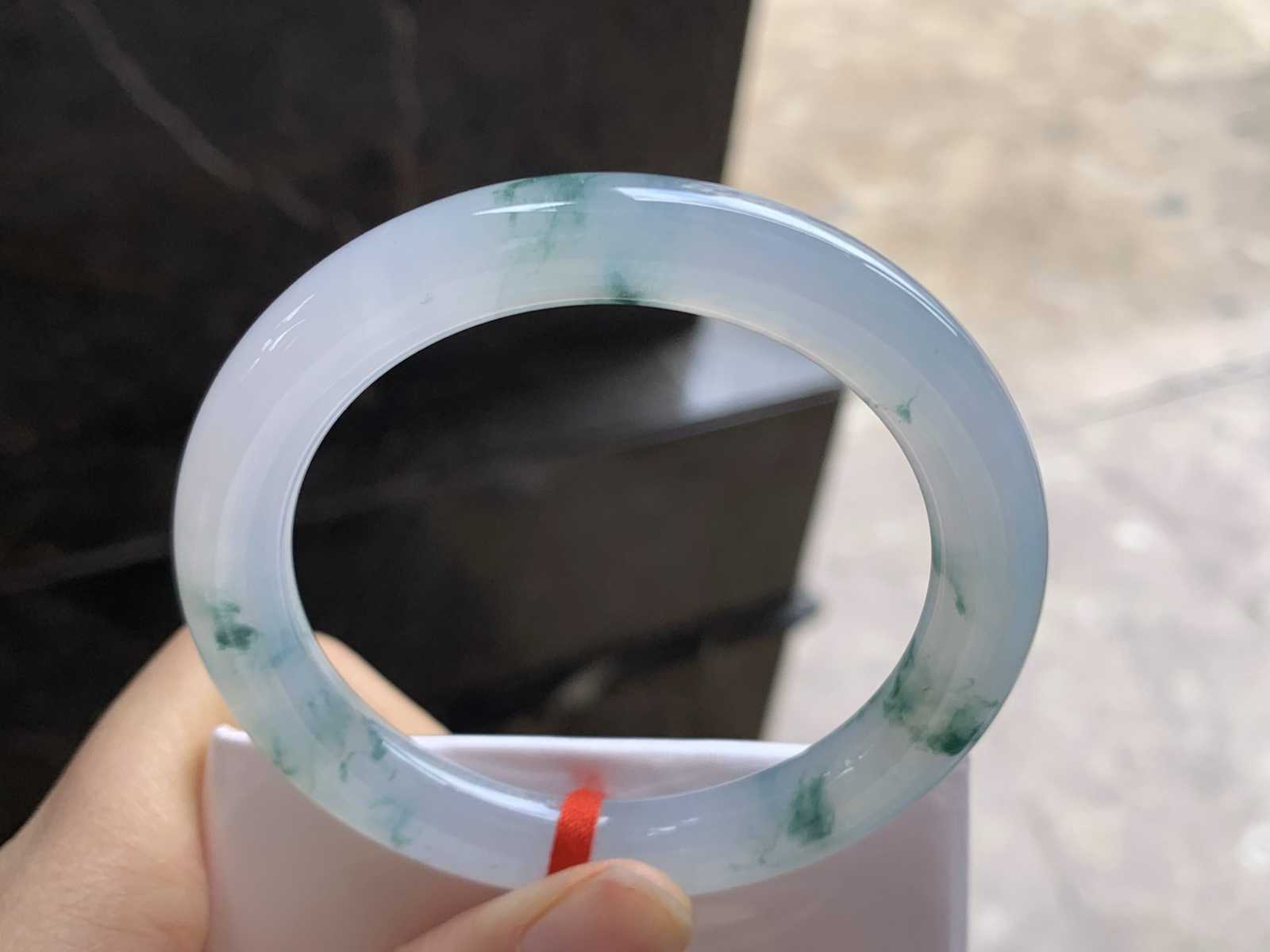 52.5-9.1

冰蓝花圆条手镯^_^清新 冰透