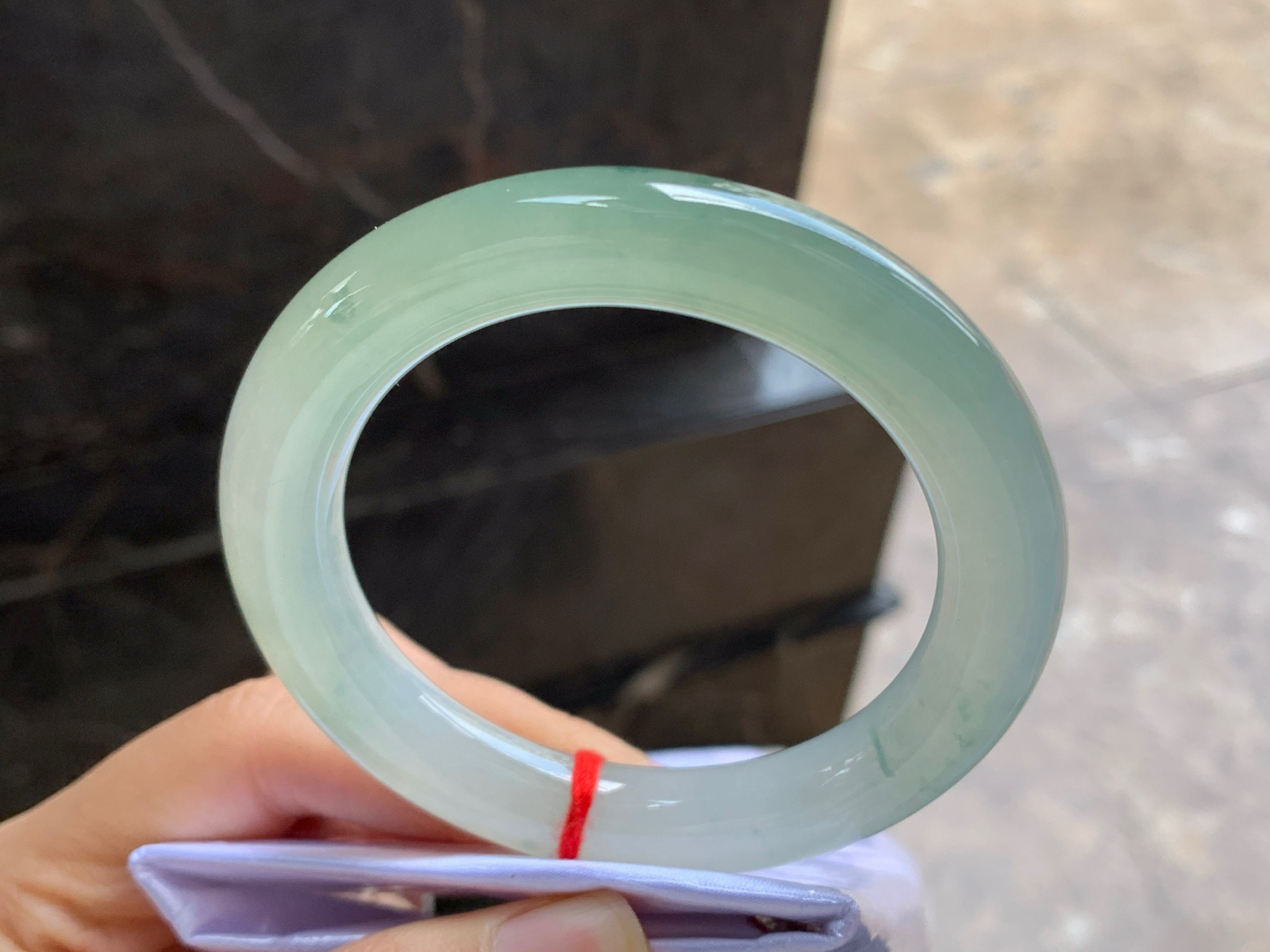 56-11

冰圆条手镯^_^清新