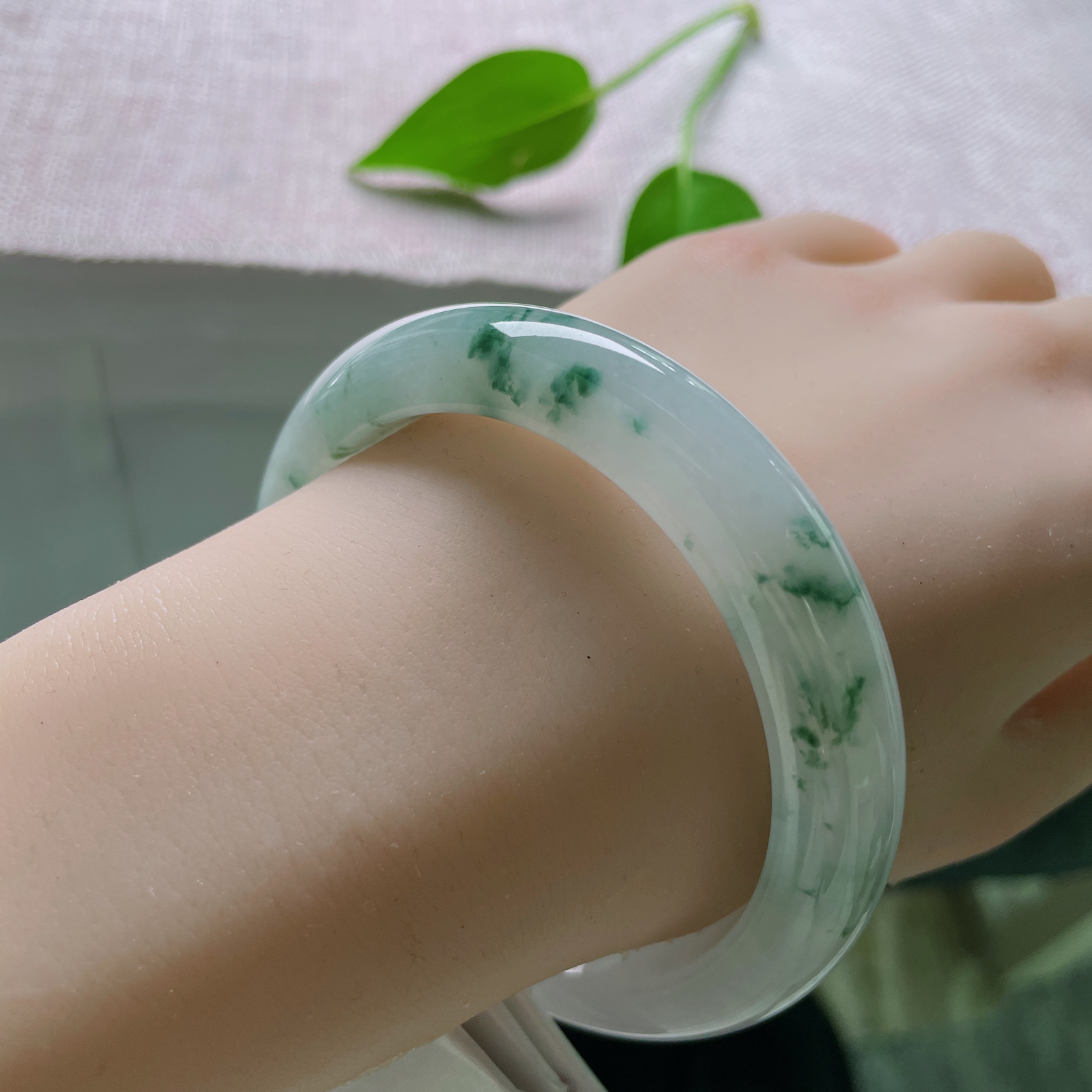 59.2/11.9/8.9，飘花正圈，冰底澄澈，飘花灵动， 无暇