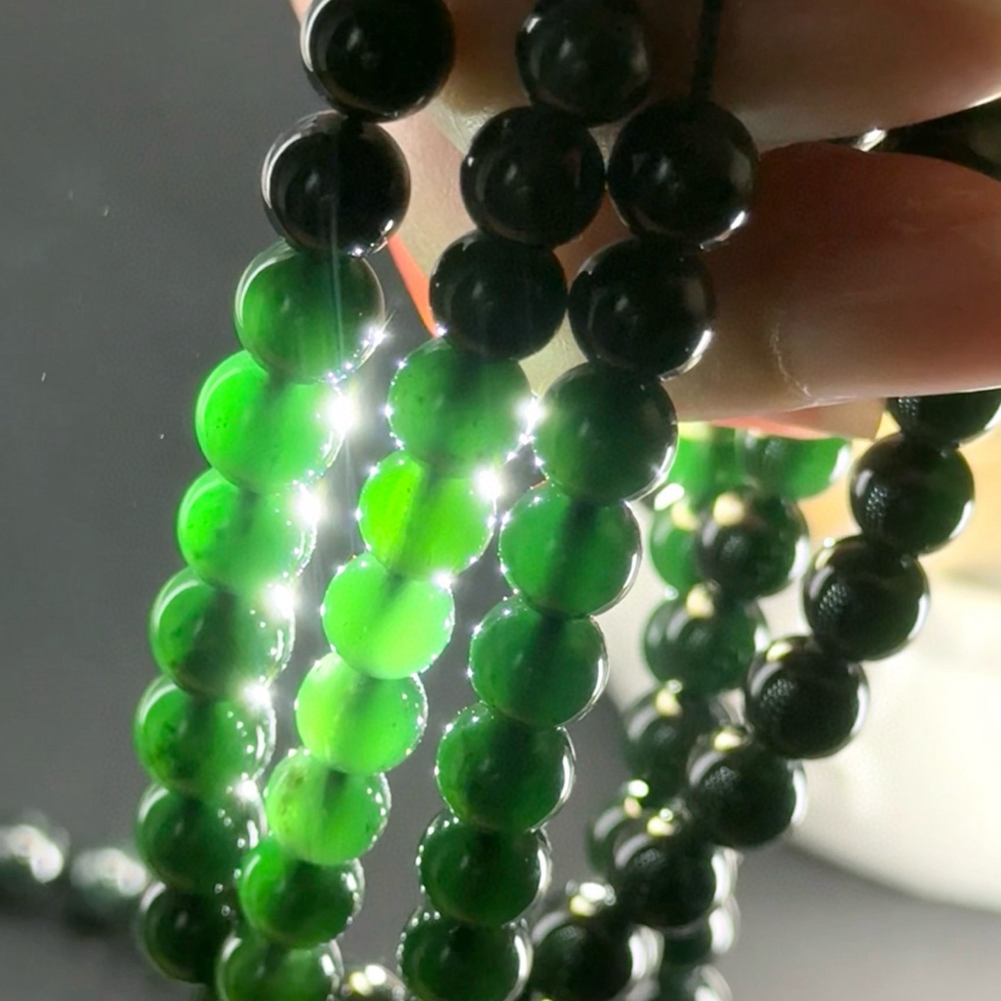 精品墨翠卡7mm长珠子手串 种好色正 黑度好 打灯通透