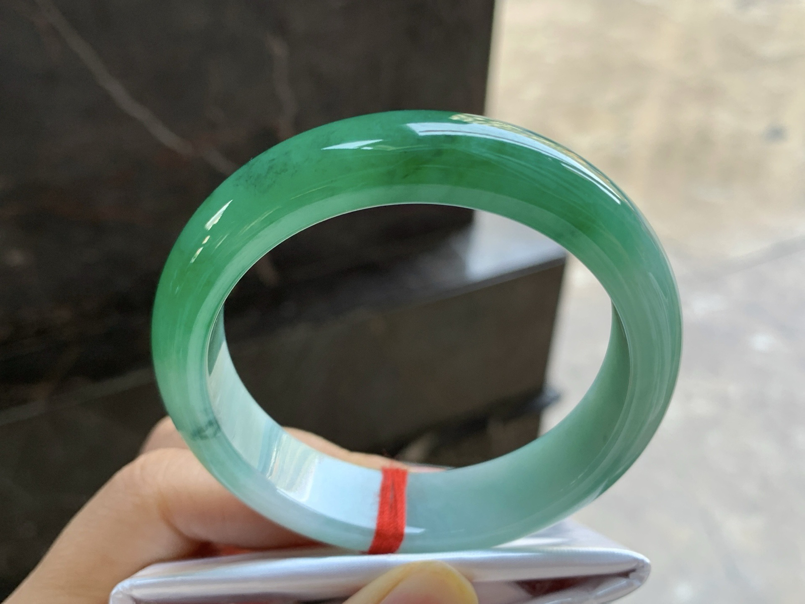 55-14-8.2

浓绿色手镯^_^颜色鲜艳